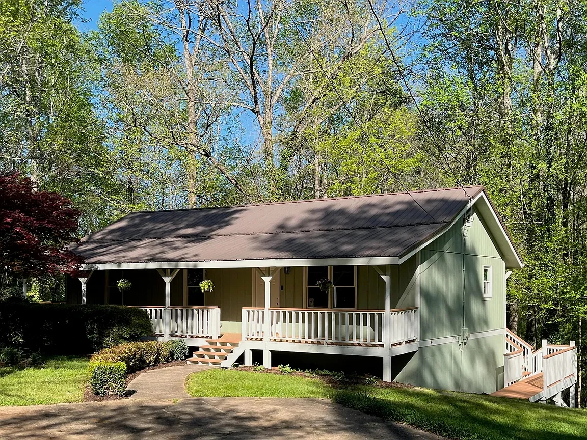 Toto Clinic &amp; Housewarming