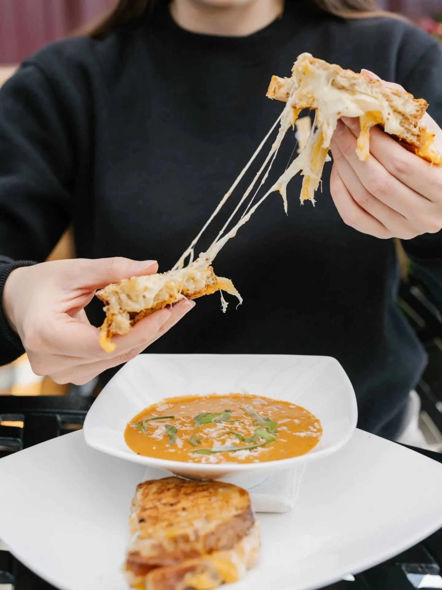 Our NEW fall/winter menu has arrived! π Featuring cozy seasonal dishes, local harvest, & perfect wine pairings. 
Reserve your table and savour the season with us. Click our profile link to plan your visit (and see the full menu!) today.
Pictur