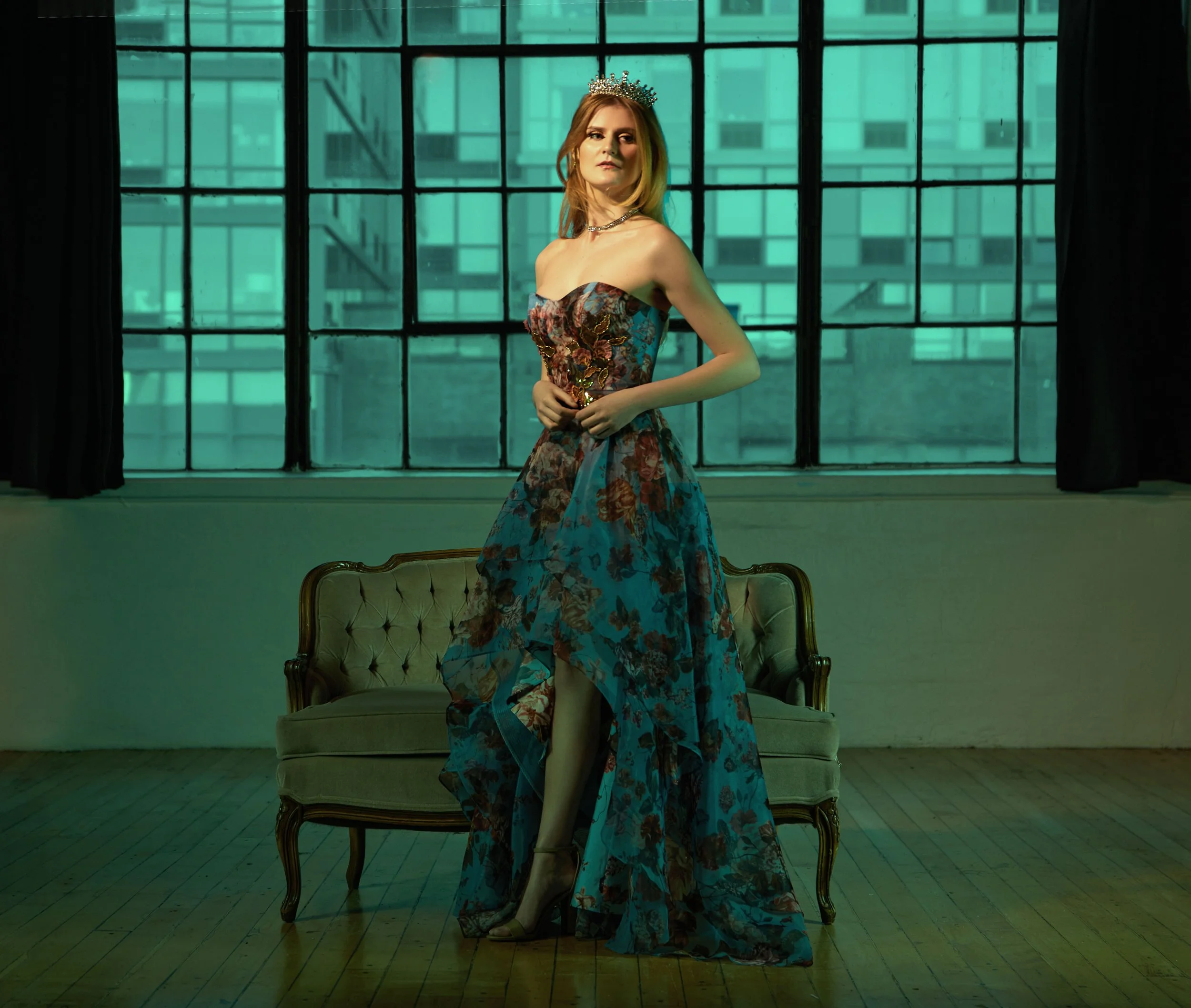 7025  Marty Gottlieb Photog Ellie Duebner Model .jpg