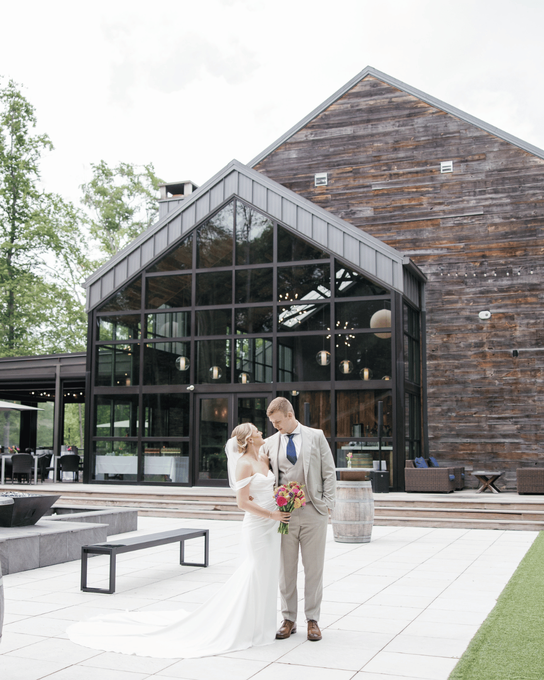 Sapphire Creek Winery.png