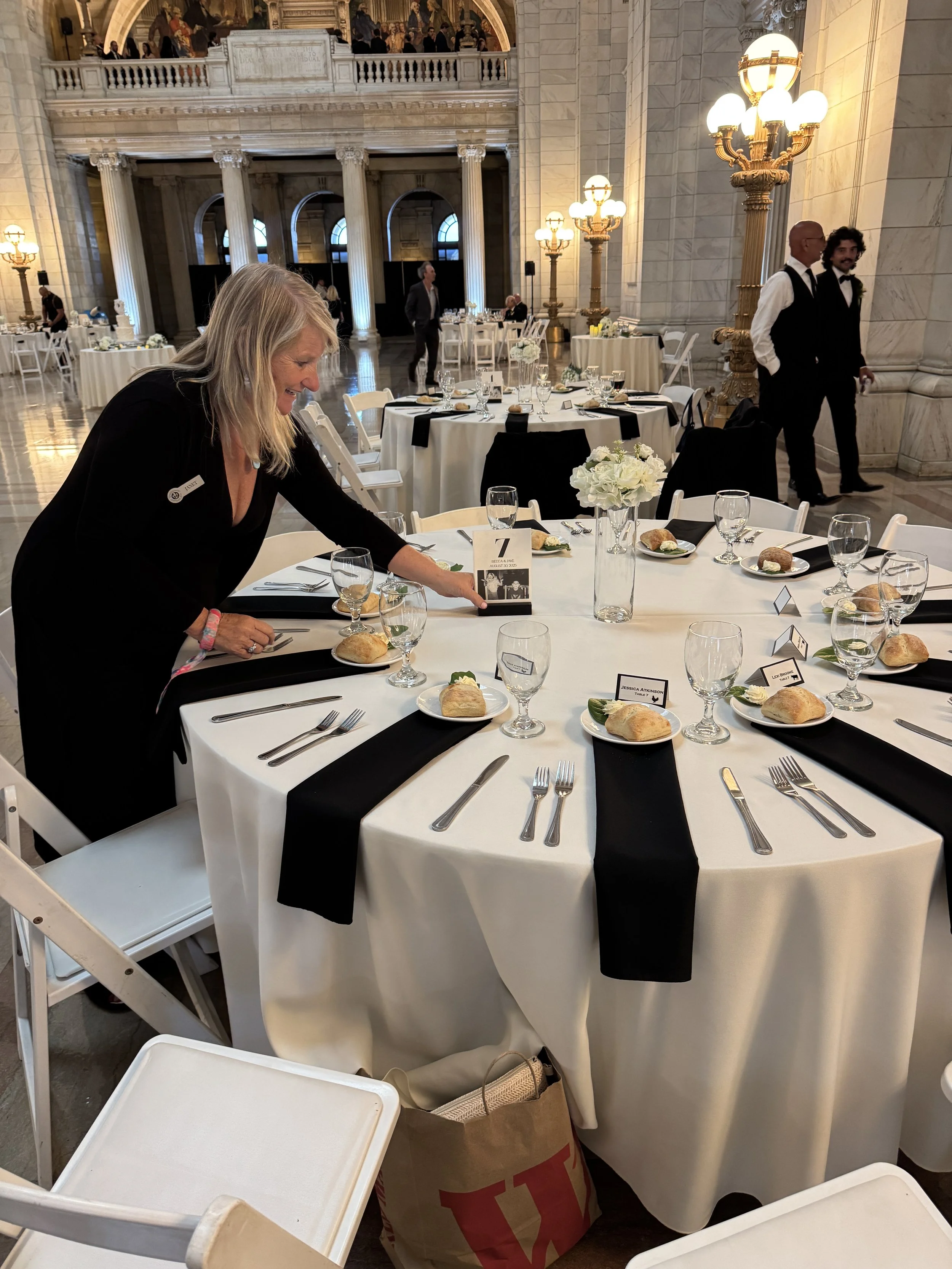 Cleveland wedding coordinator managing vendors before ceremony begins