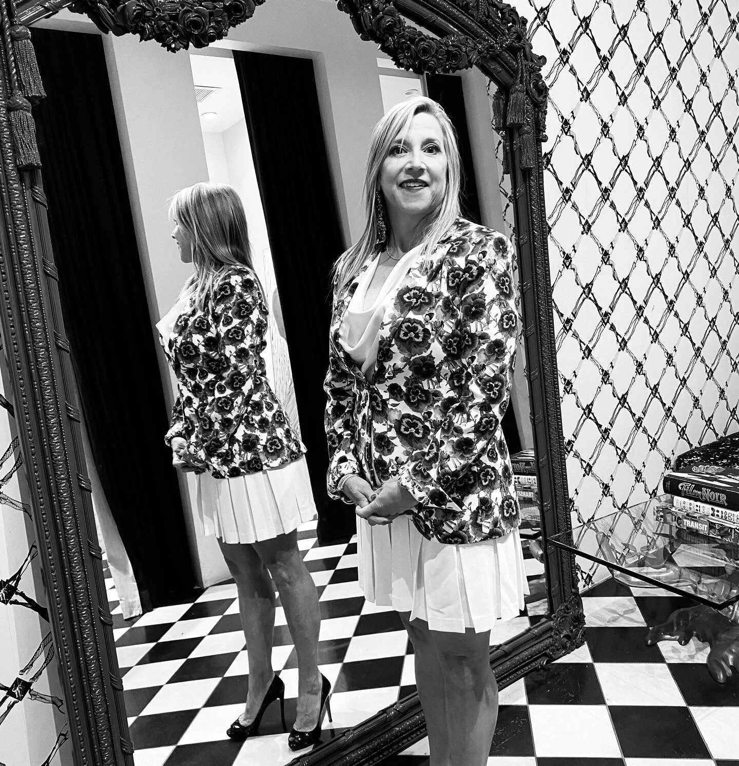 My belief is that every clothing item in your wardrobe should work with three different outfits. 
My philosophy is that, regardless of the number or price of garments you have, your wardrobe must reflect your authentic self.
#imageconsultant