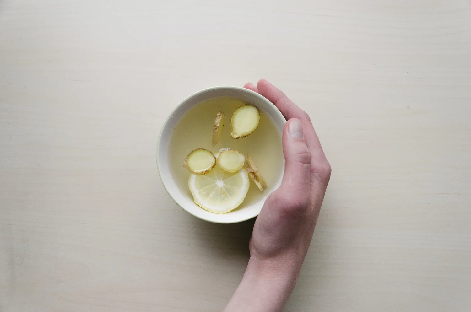 8 Health Benefits of Ginger (and a DIY ginger shot recipe) — Wellness With Kaelyn