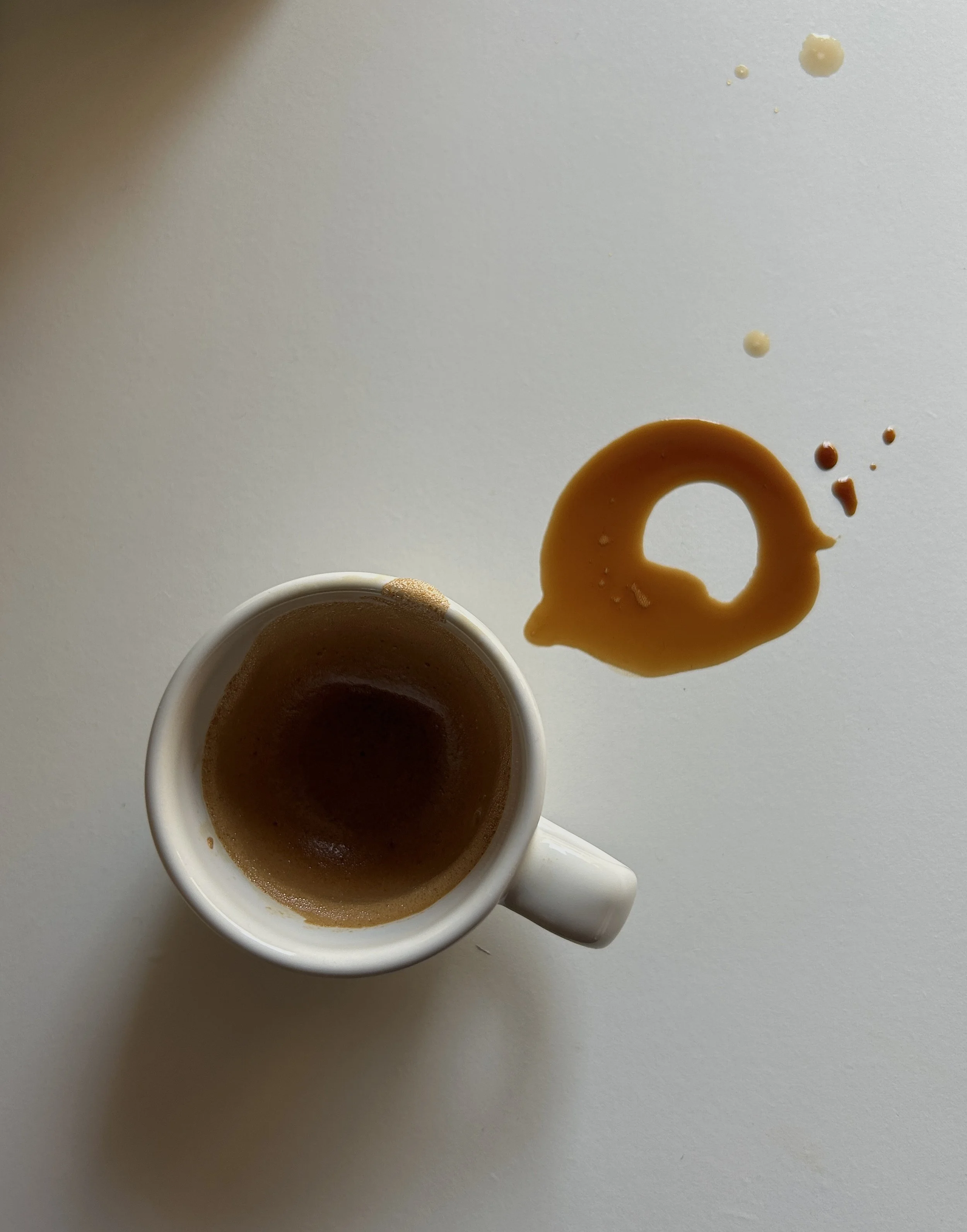 Best Low-Acid Coffee Brands: Lifeboost vs. Fabula &amp; More