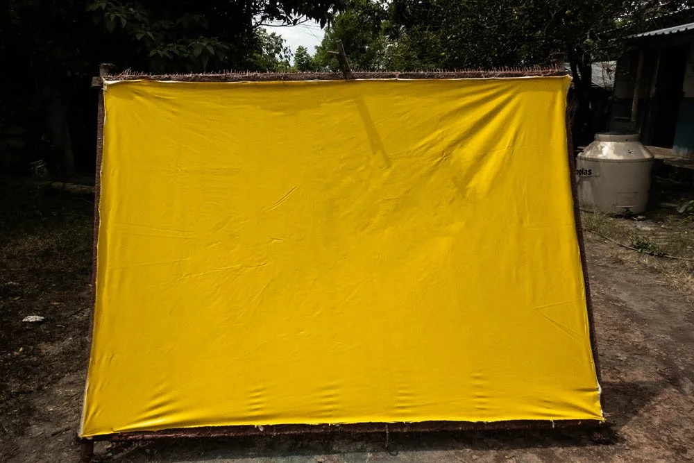 Amarillo Claro