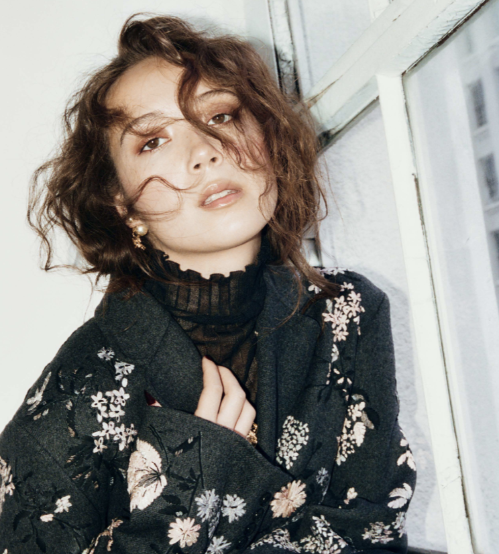 ANNA SCHILLING - Wardrobe Stylist