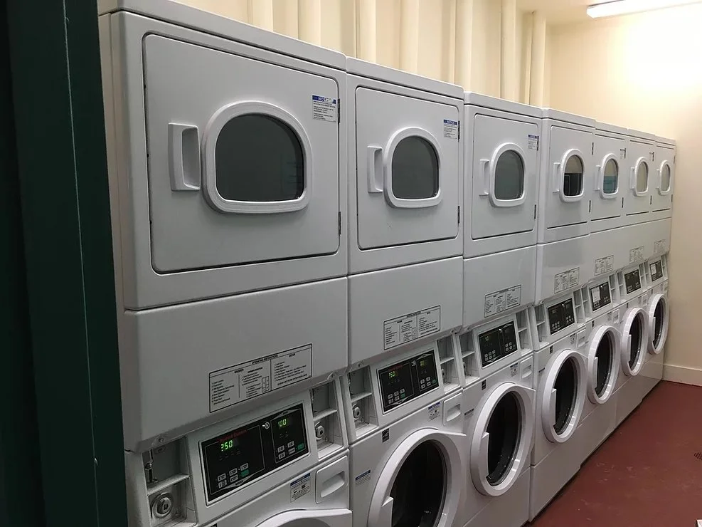 311 laundry cntr.jpg