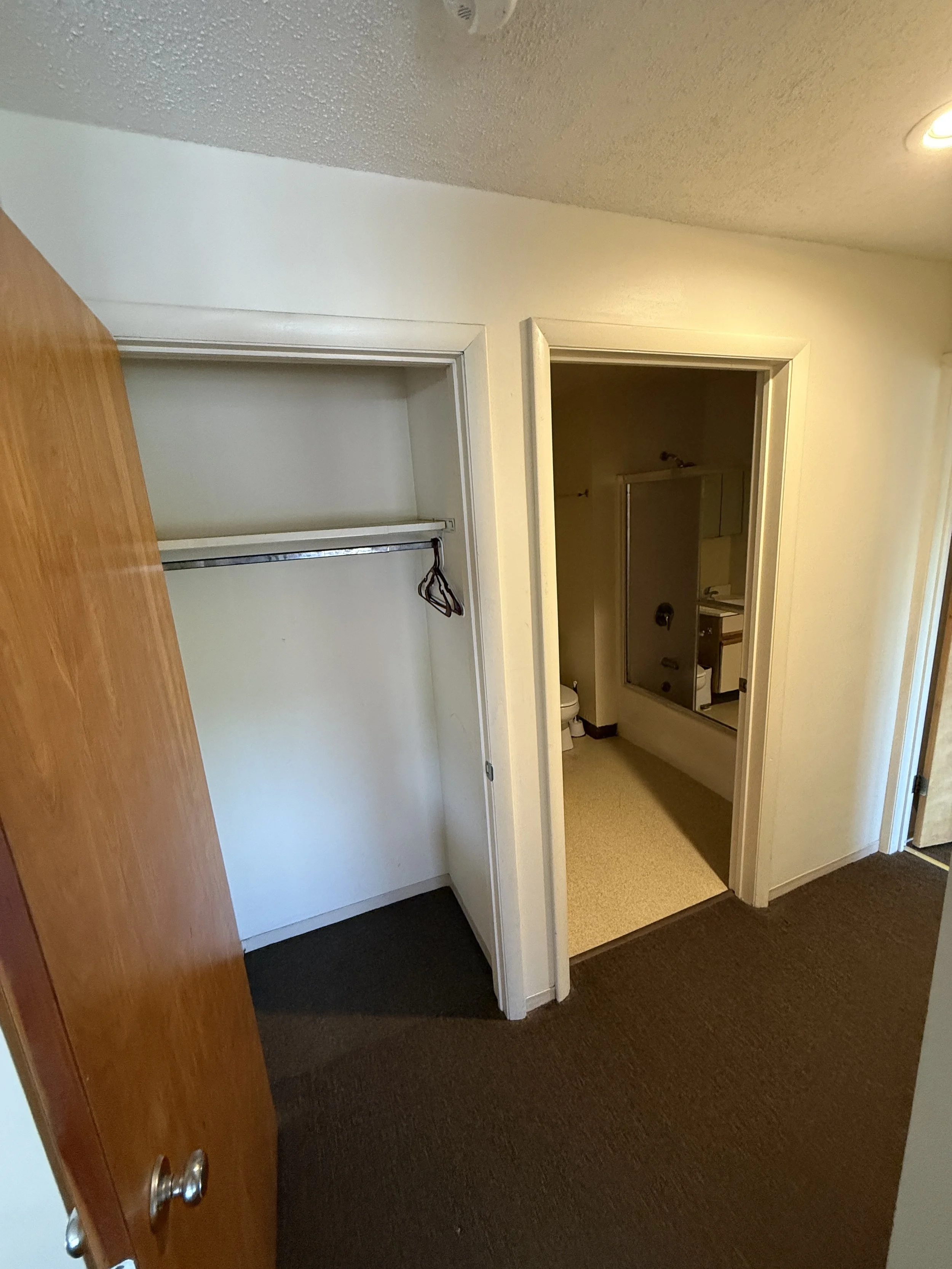 401-Eddy-st-ithaca-ny-hall-IMG_7128.JPG