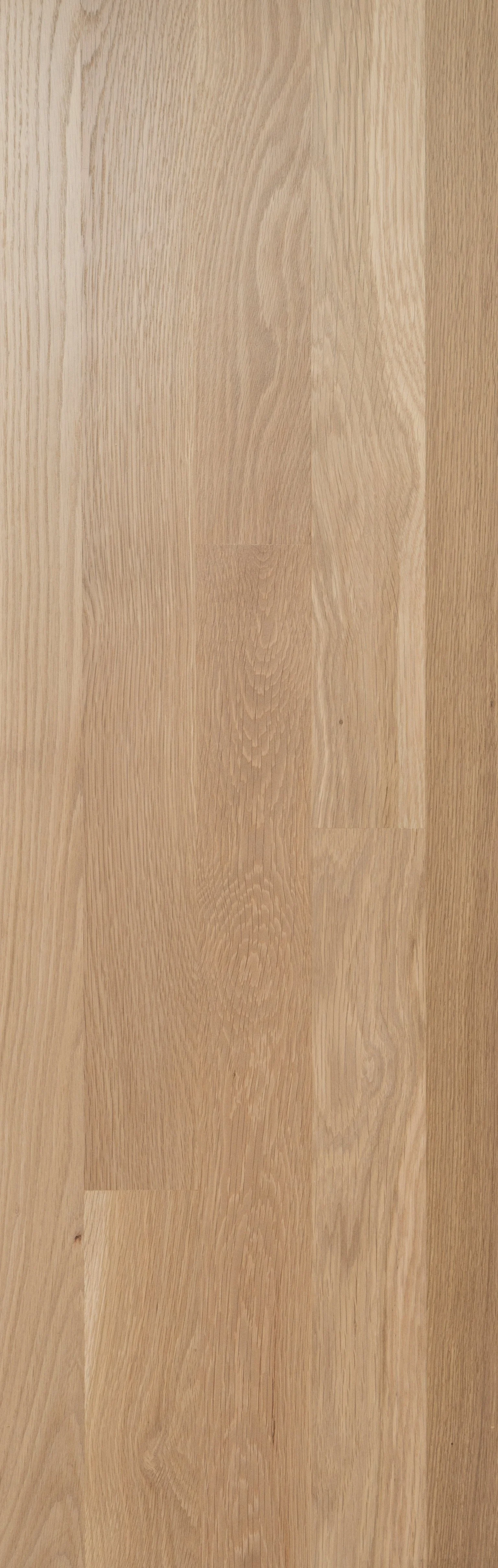 Light oak wood texture with visible grain patterns