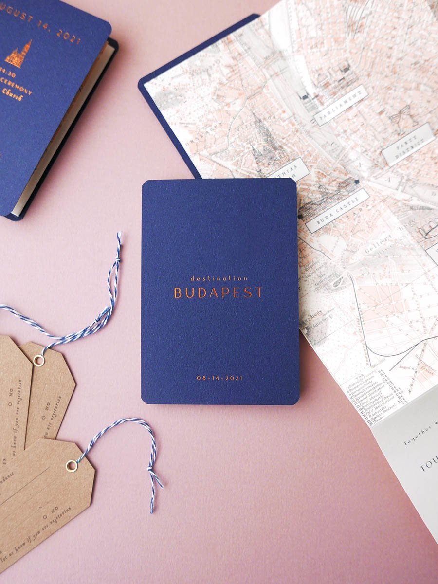 Design-Invitation-mariage-passeport-MB-web.jpg