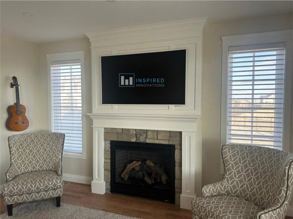 Thinking about upgrading to a Frame TV? This recent install above our client&rsquo;s fireplace blends in seamlessly!
.
.
.
#SmartHome
#LocalYQL
#SamsungFrame