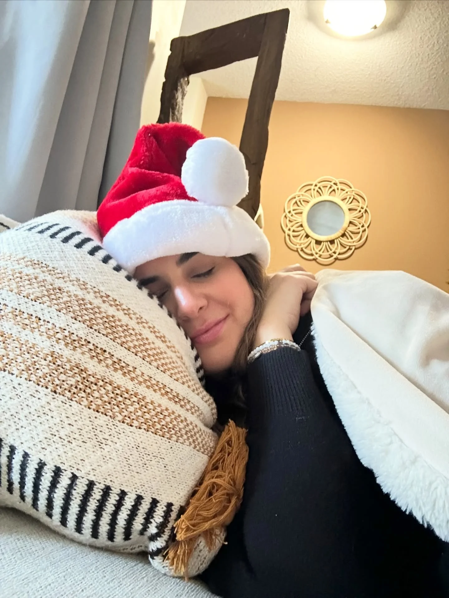 my vibes from now til new years eve 😅 
.
the only thing i am getting up for is my annual goals workshop happening tomorrow! registration is open until 11am dec 28. 
.
✨ 2026 vision: a year in review &amp; goal setting workshop ✨ 
sunday, december 28