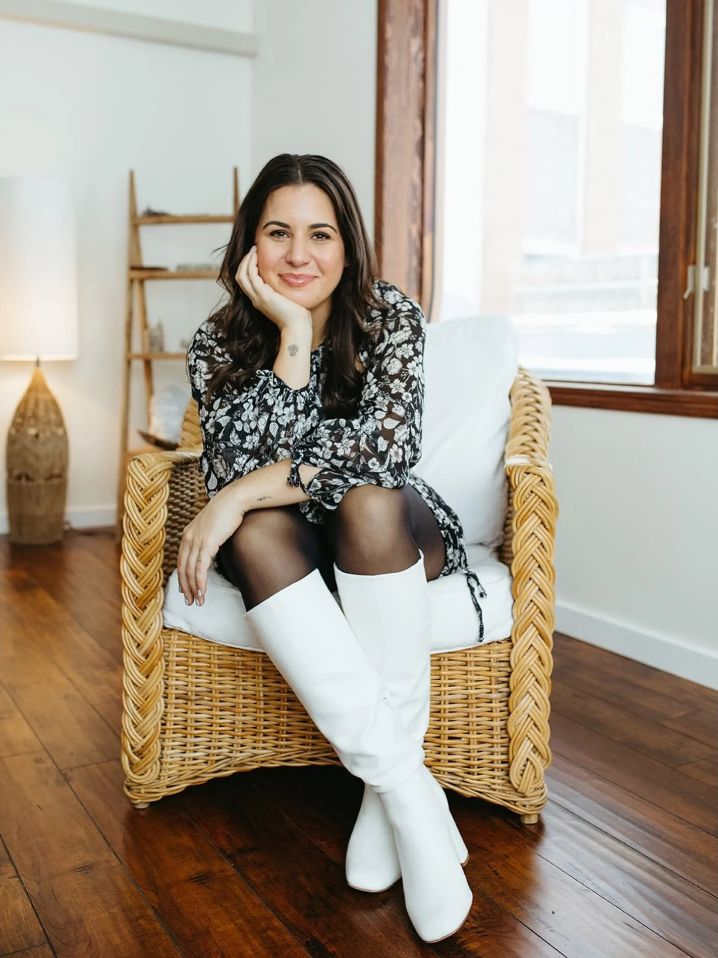 it&rsquo;s official 📣 i said it on the podcast, so now it is real. 
.
hear ye, hear ye! the medium in the middle podcast is taking the summer off podcasting 🙊
.
i have been releasing a weekly podcast episode since august 14, 2019 🌟 the longest bre