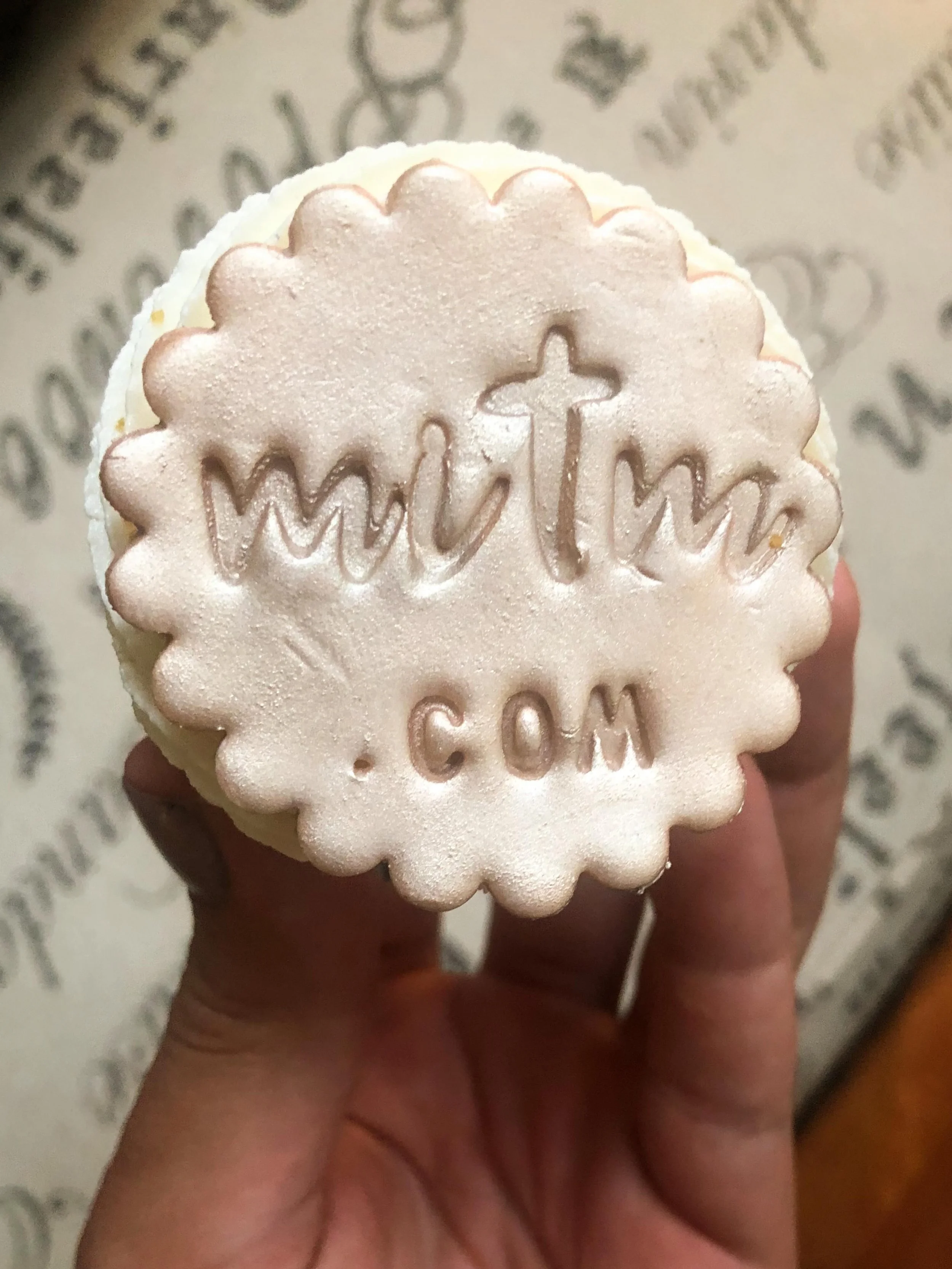 6 years ago i launched 
www.themediuminthemiddle.com !!! 🥳🥳🥳
.
and of course, i bought myself cupcakes to celebrate the launch of my website in 2020😃 
.
&hellip; and then did a cheesy photo shoot with the cupcakes in an attempt to make content ba