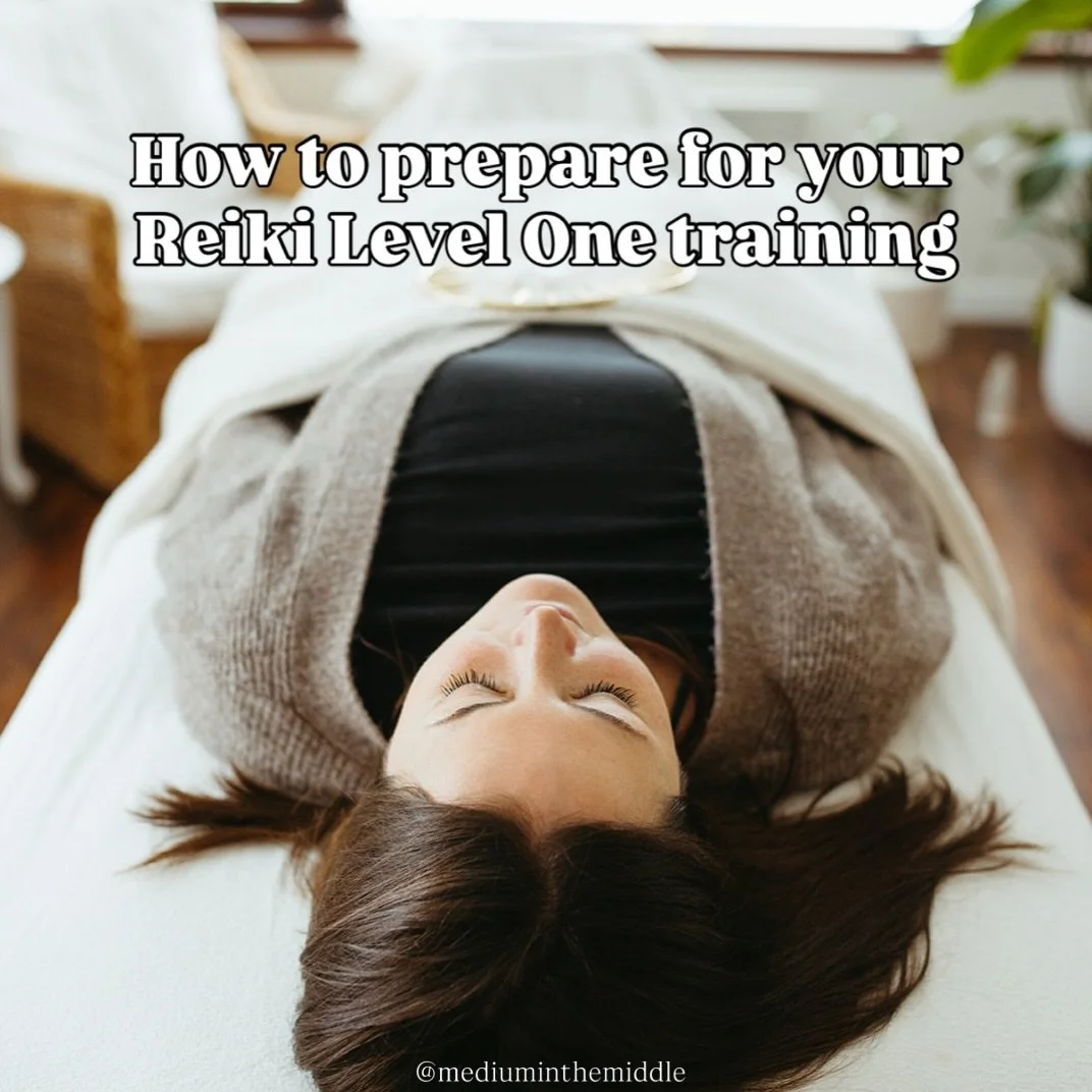 yay! you booked your reiki level one training 🌟 
&hellip;. now what do you do? 
.
.
📚 i don&rsquo;t have any prerequisite readings prior to the course - everything you need to know, i will teach you. 
.
during reiki level one, you learn a lot. lots