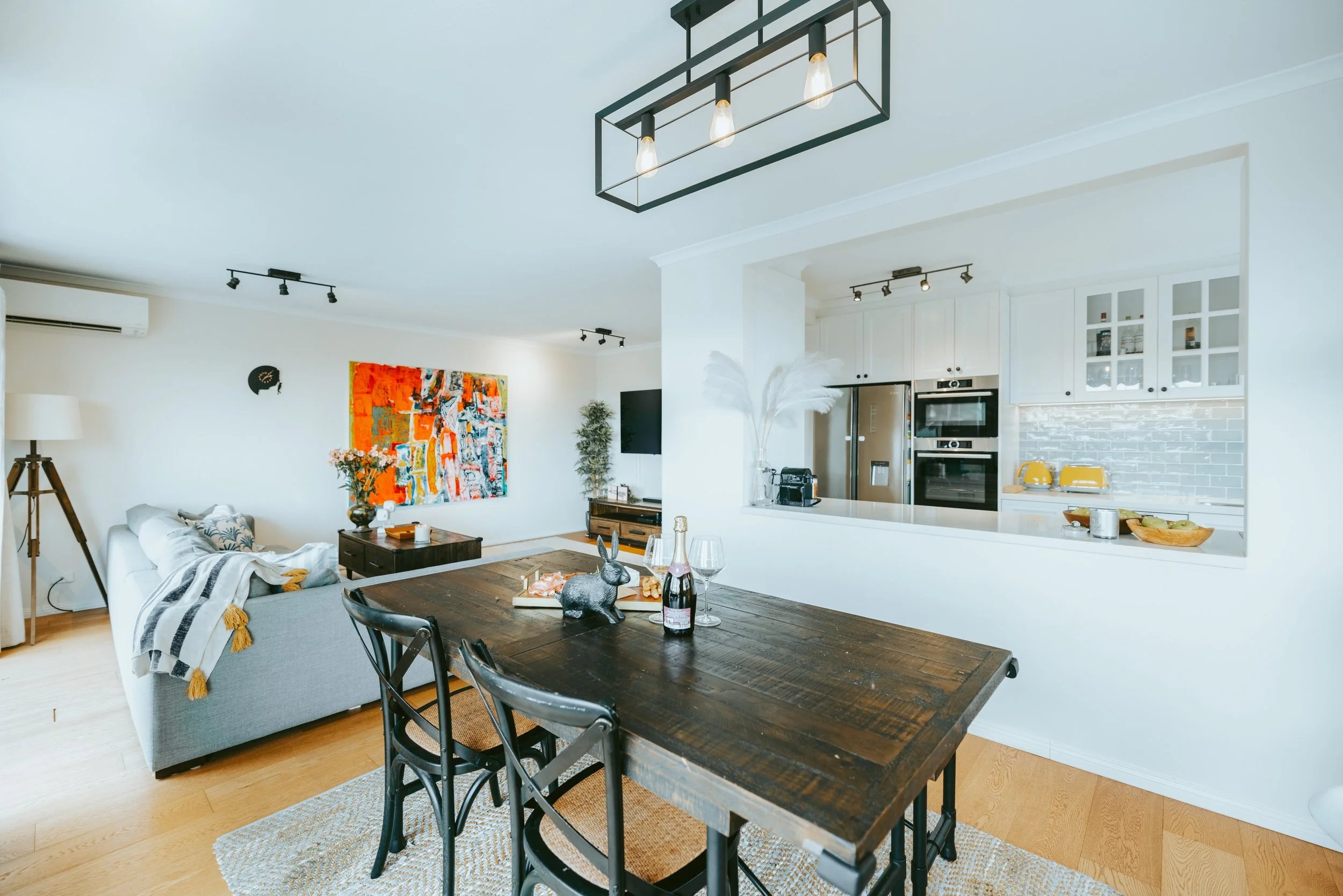 000. SYD017 Airbnb Current Photography.jpg