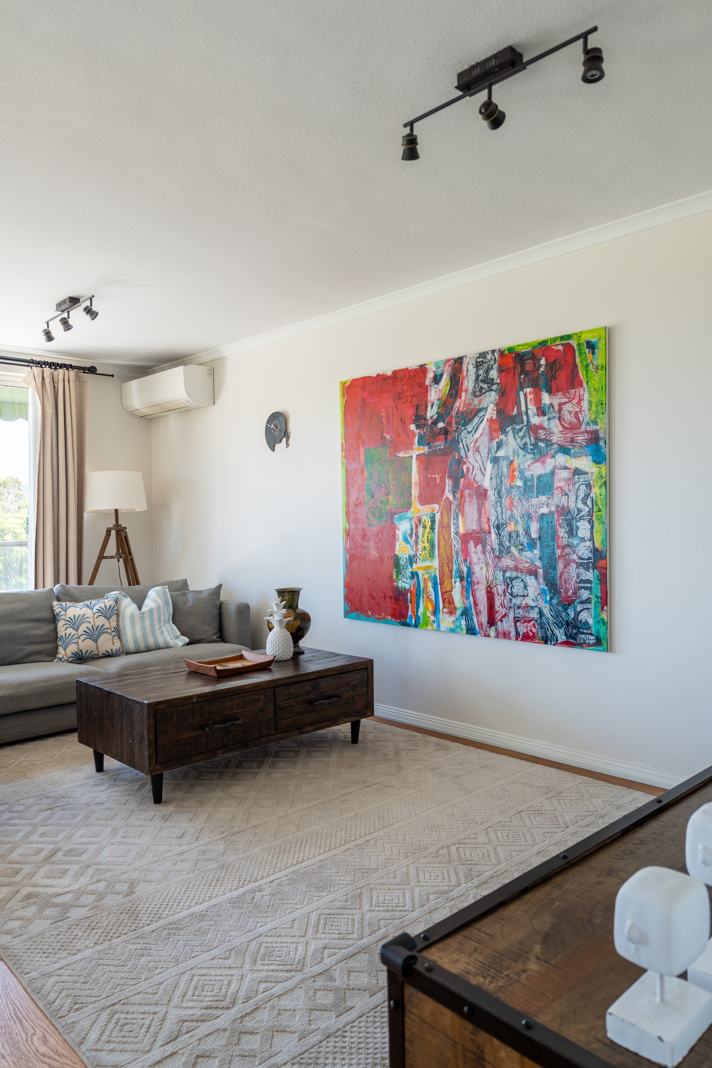 005. SYD017 Airbnb NEW(1).jpg