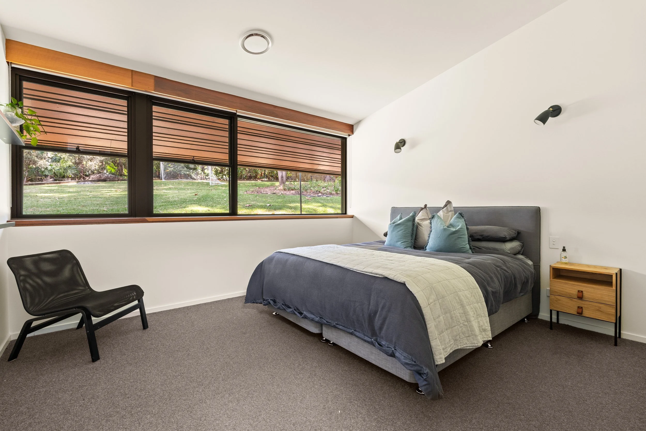 036. AUS007 Current Photography.jpg