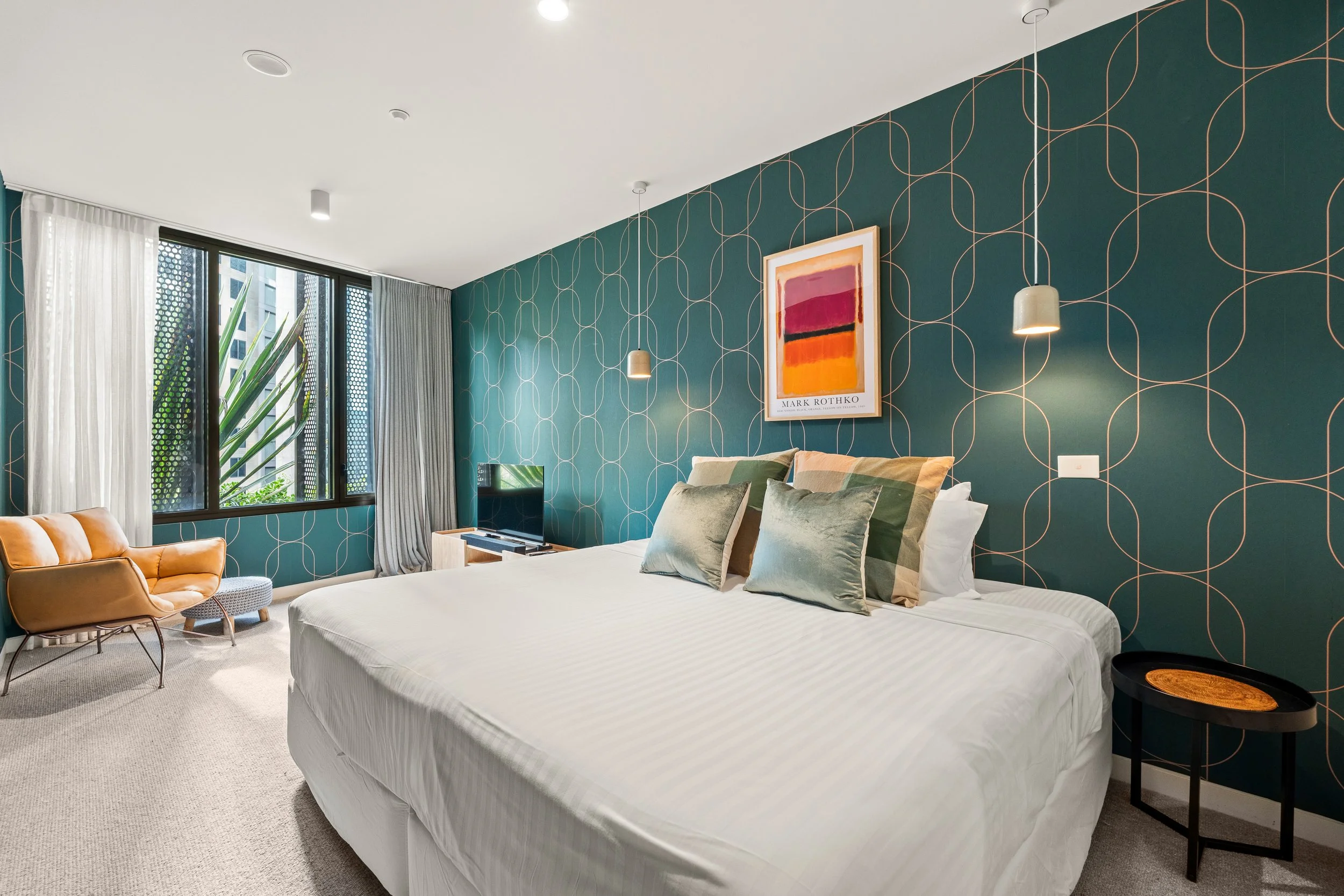 004. SYD054 Current Photography.jpg