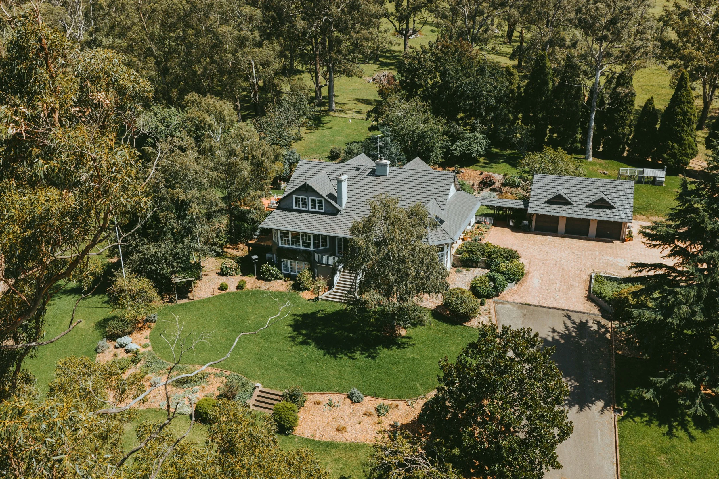 005. SHC031 Current Photography.jpg