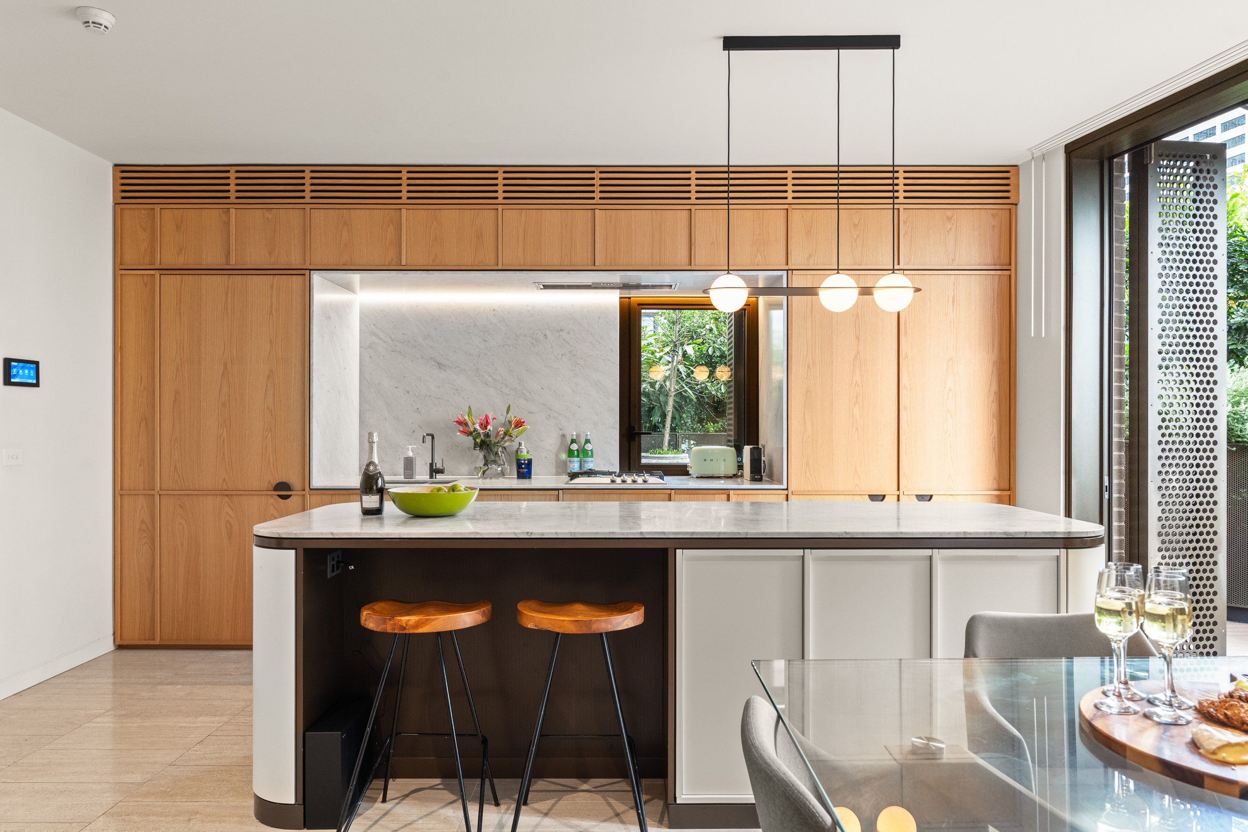 010. SYD054 Current Photography.jpg