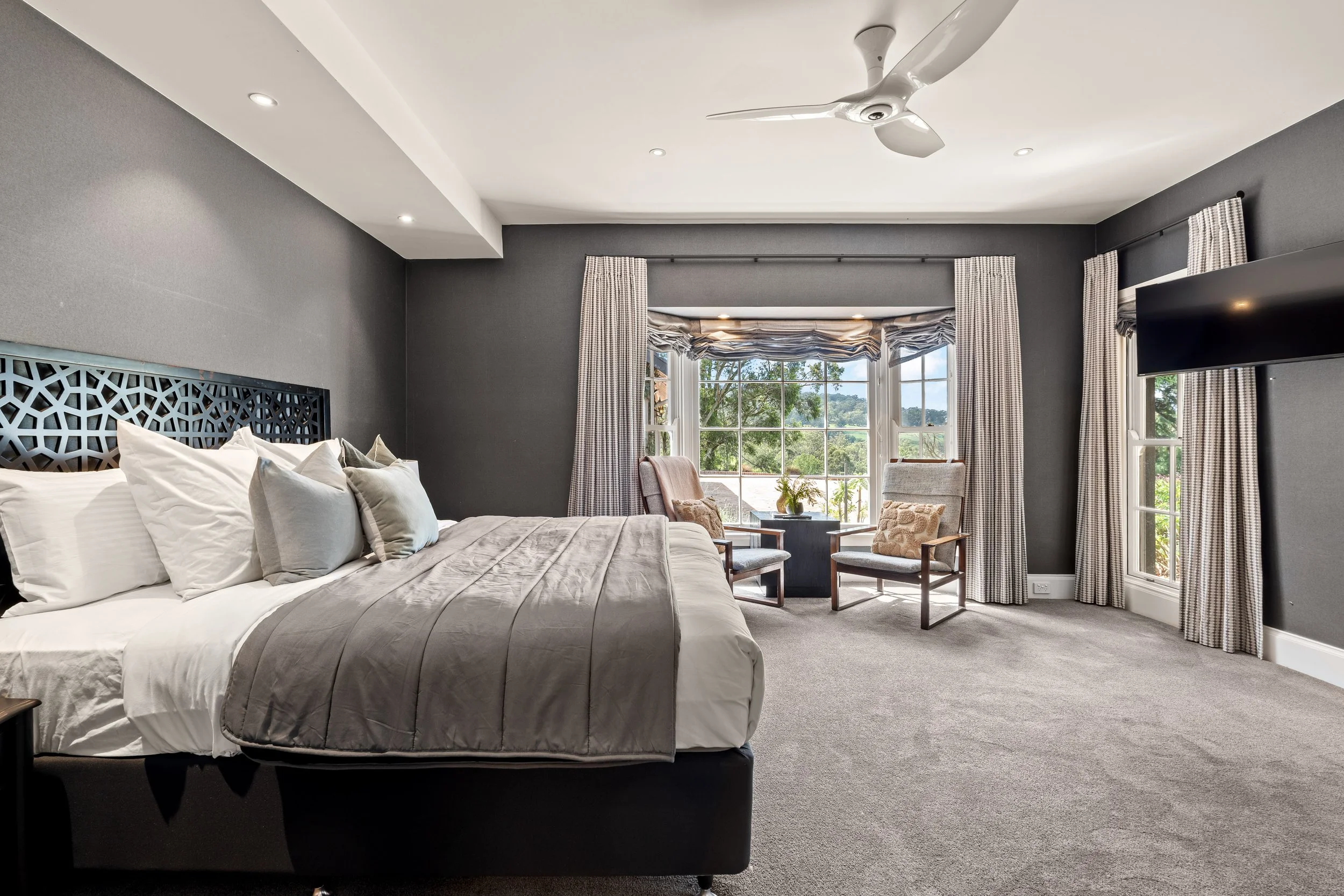 030. SHC031 Current Photography.jpg