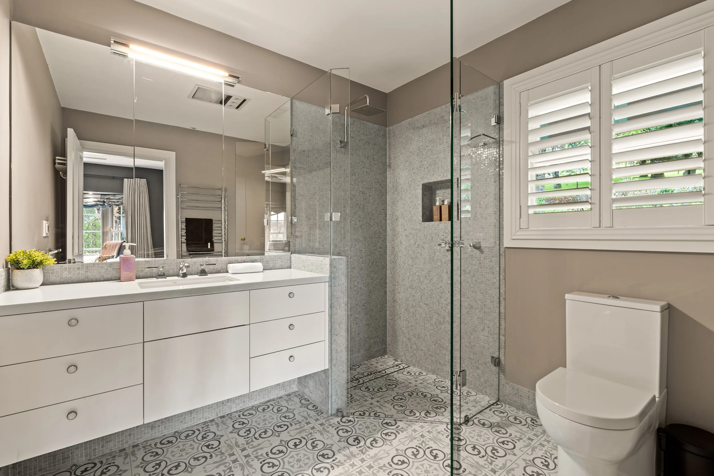 031. SHC031 Current Photography.jpg