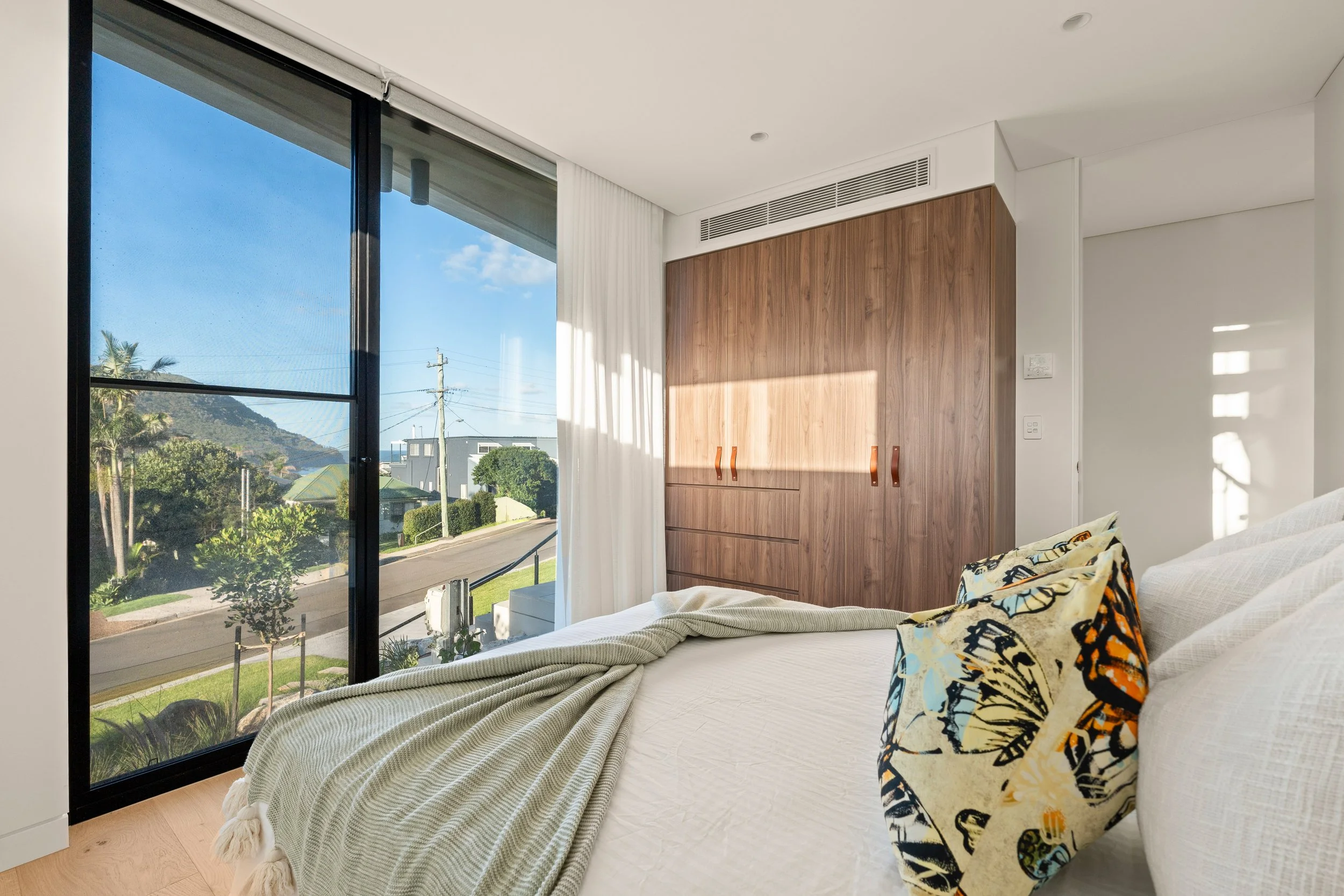 031. AUS008 Current Photography.jpg