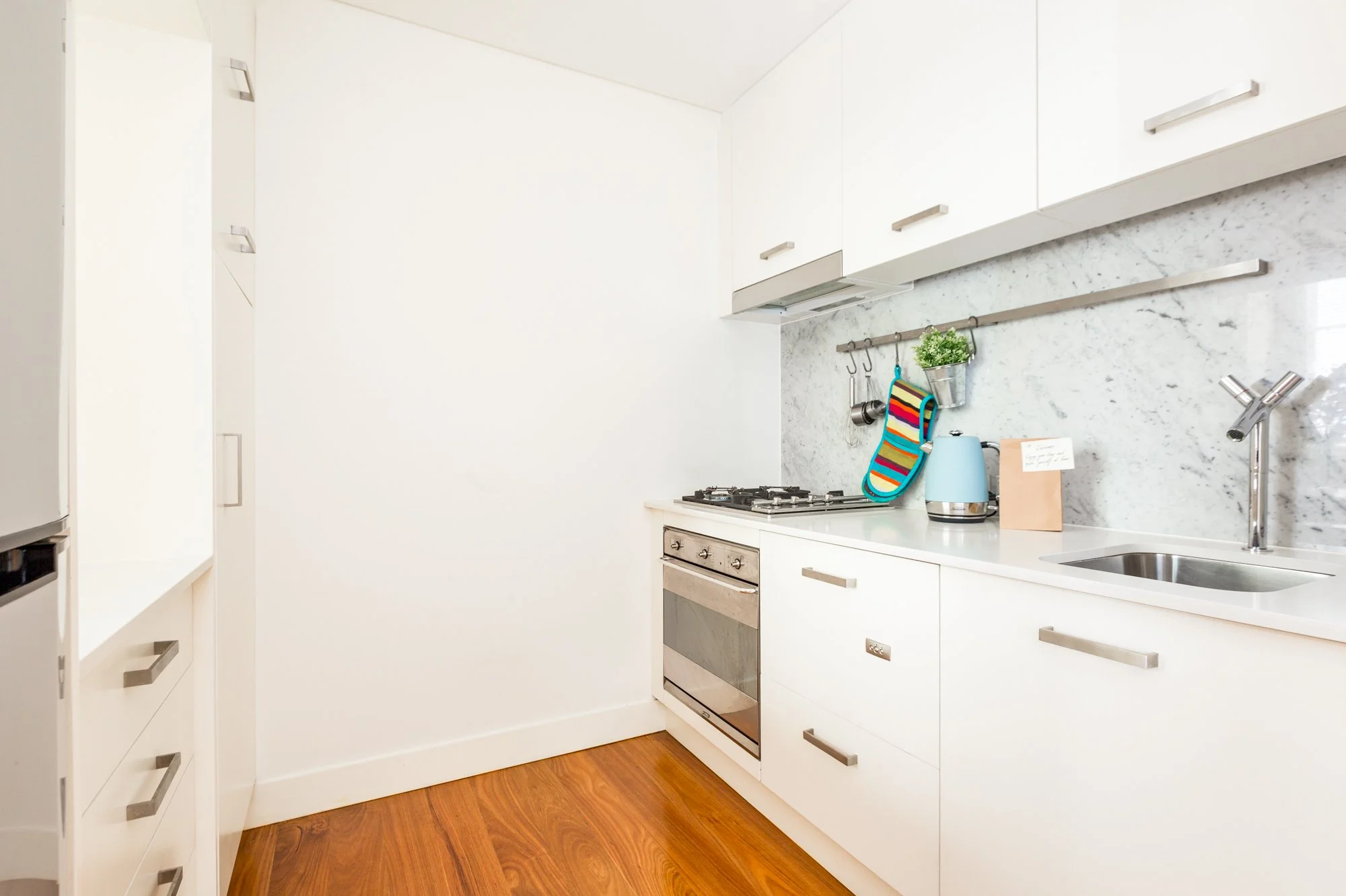 106-148 Golburn St - Surry Hills-16.JPG