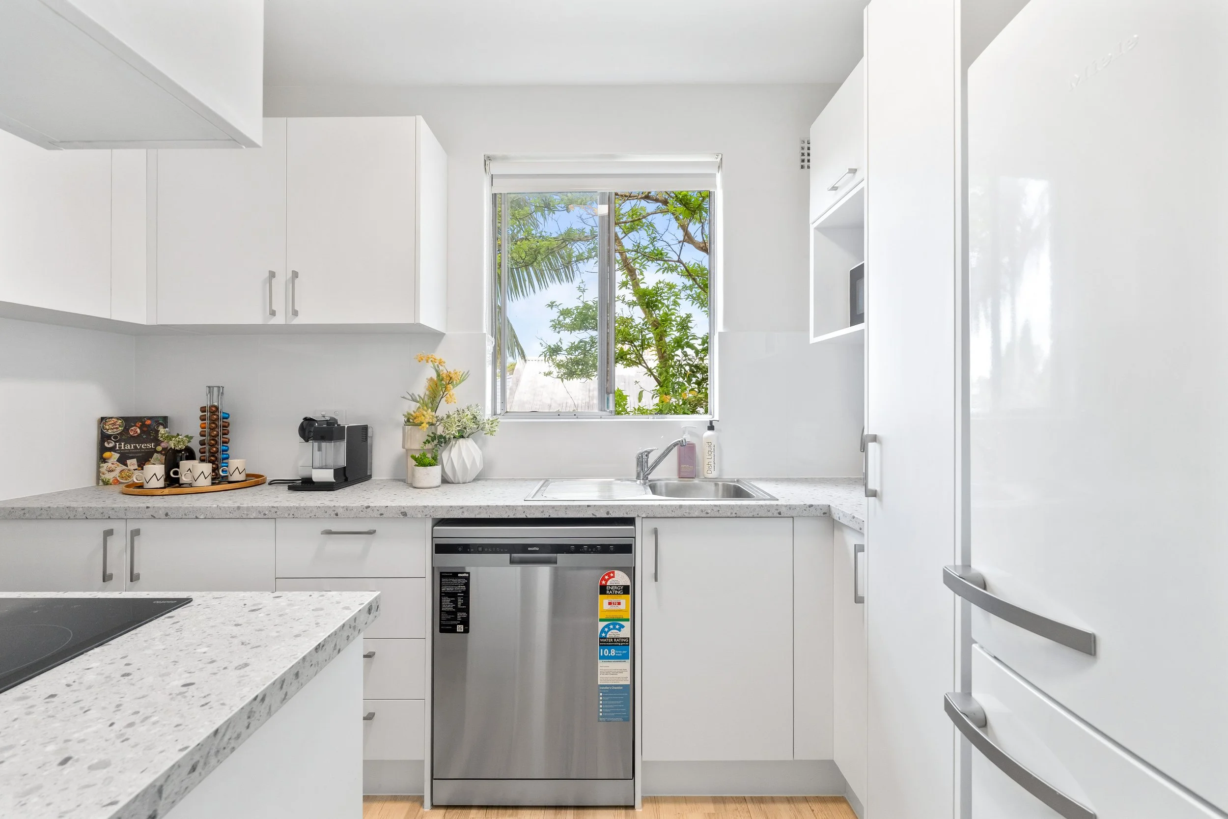 Crows Nest - 4-140 Ernest St-1.jpg