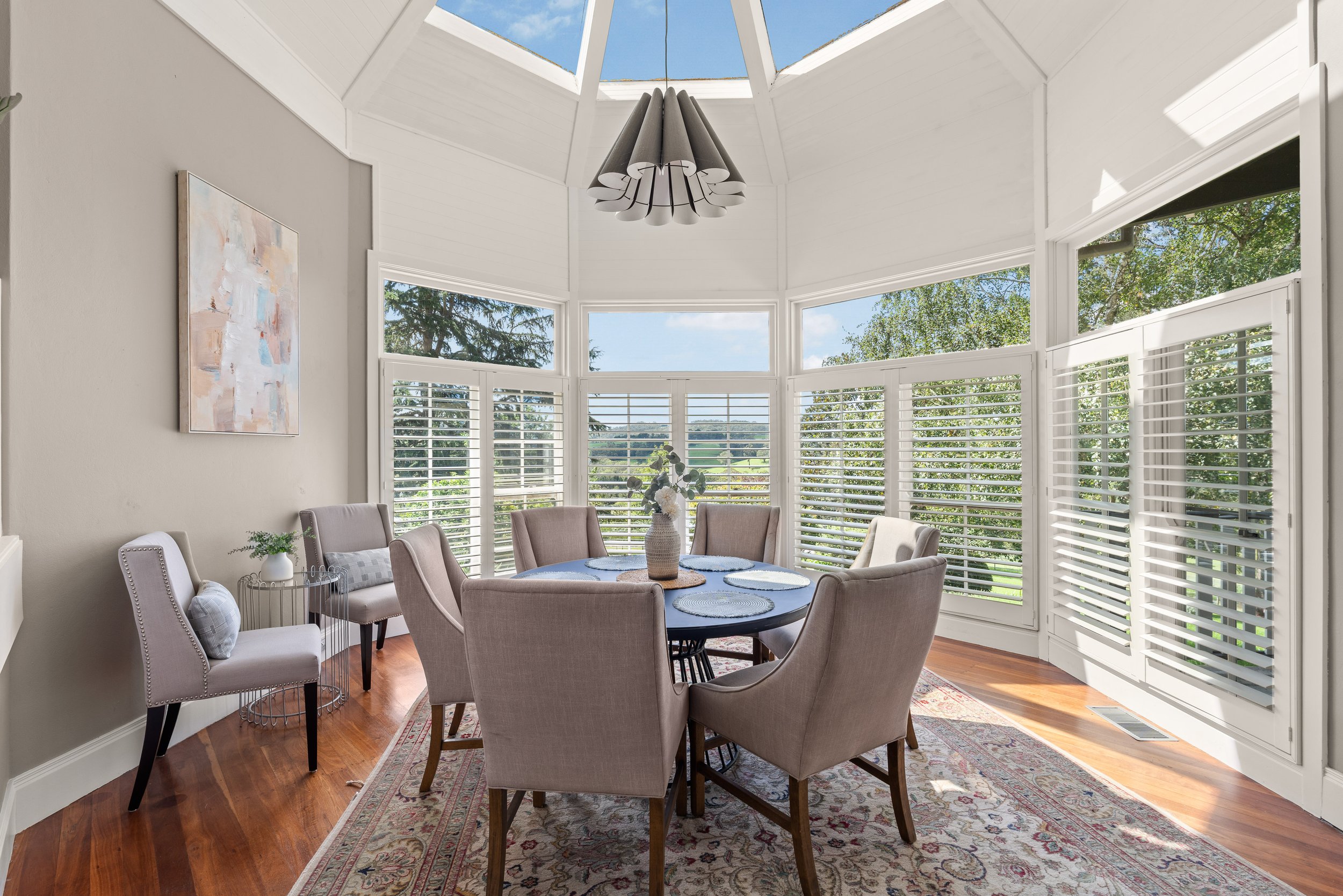 011. SHC031 Current Photography.jpg