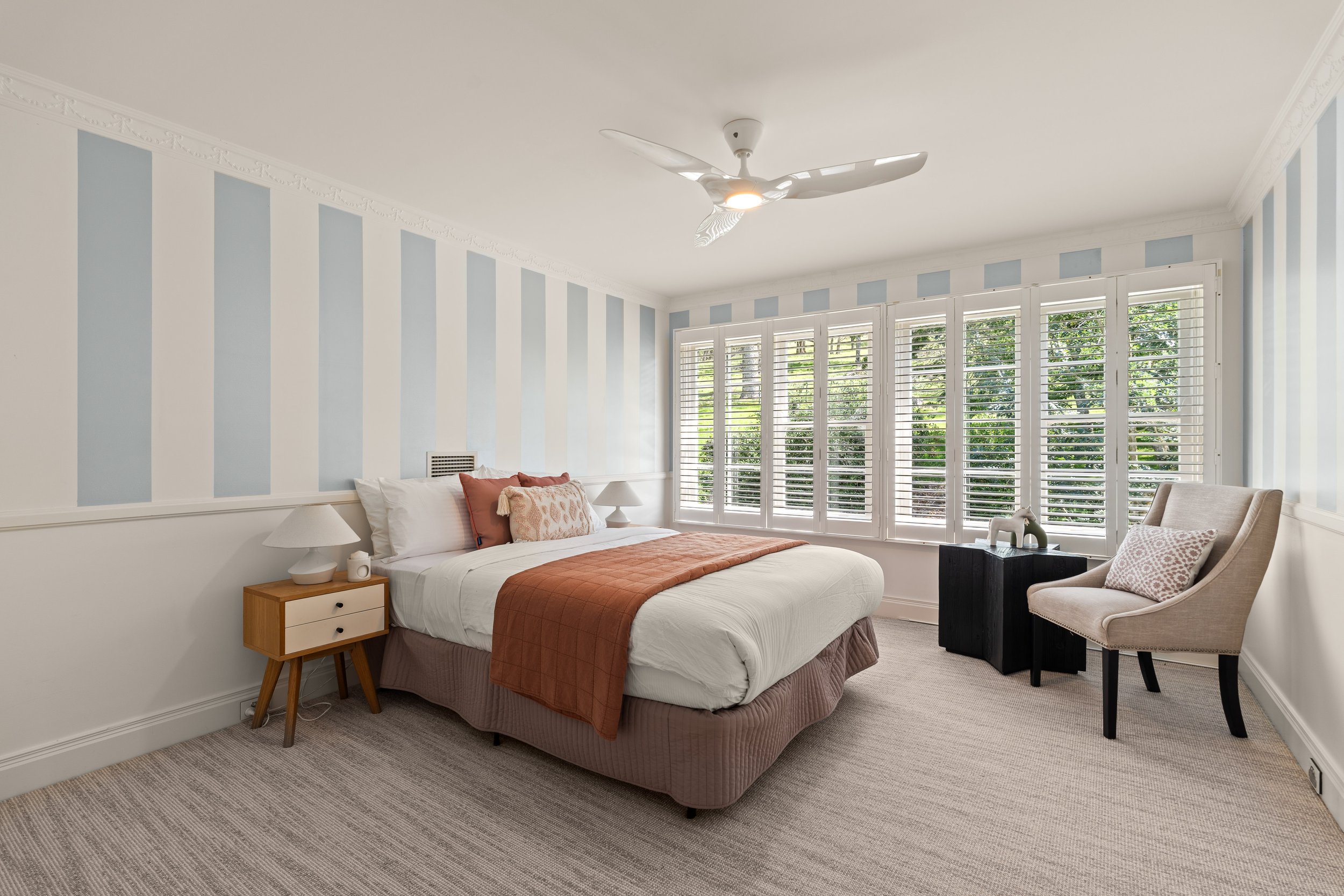 042. SHC031 Current Photography.jpg