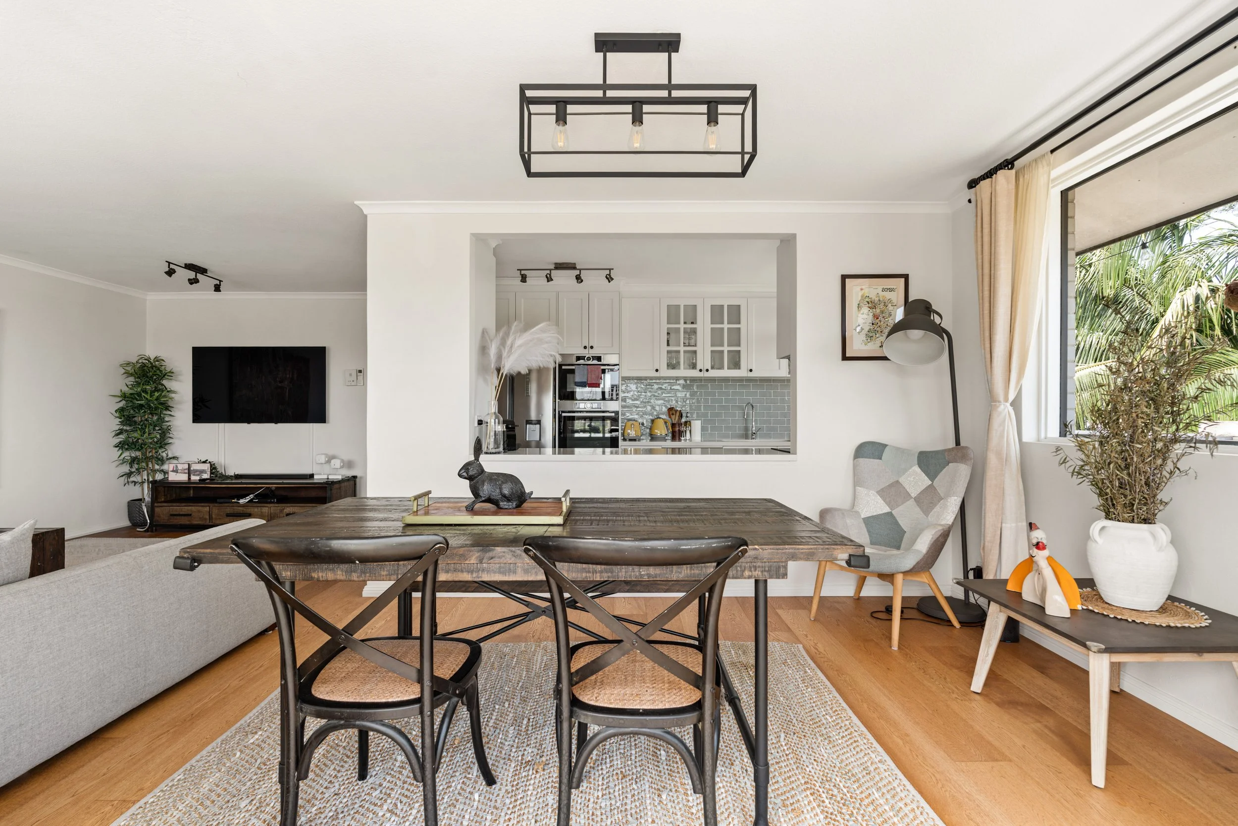 000. SYD017 Airbnb NEW.jpg