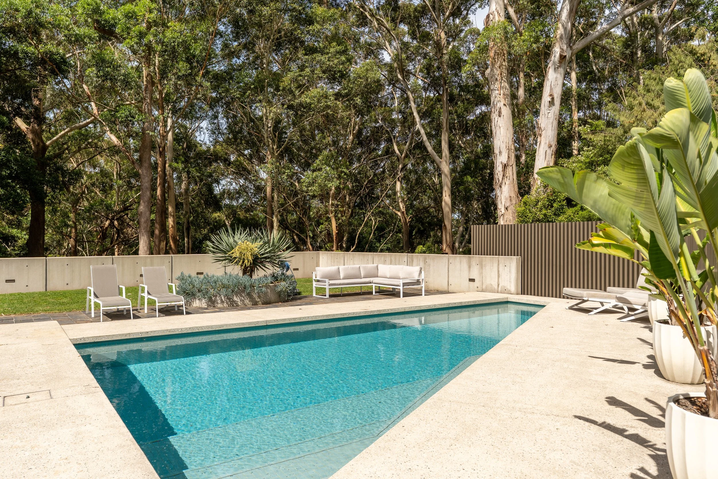 018. AUS007 Current Photography.jpg