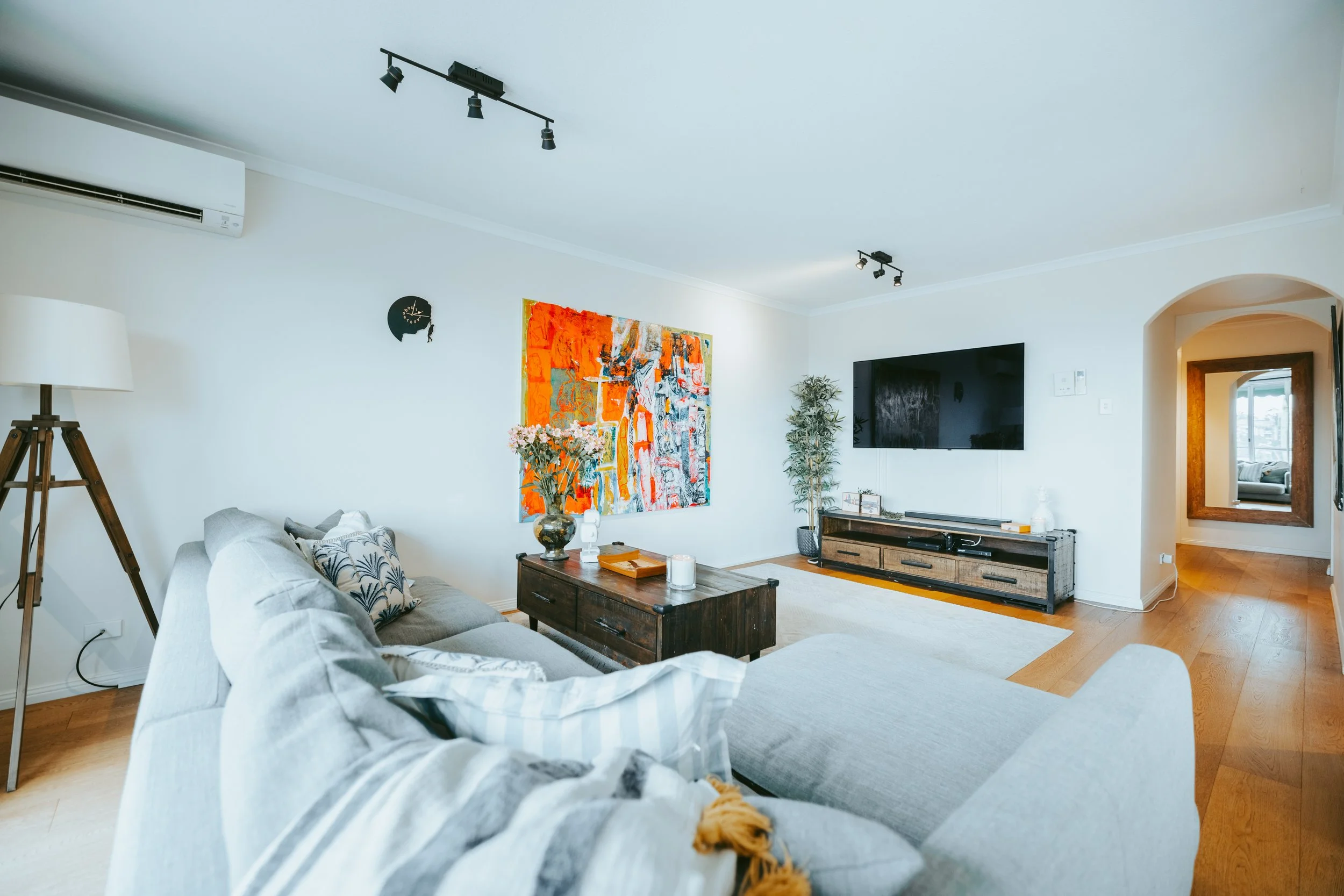 004. SYD017 Airbnb Current Photography.jpg