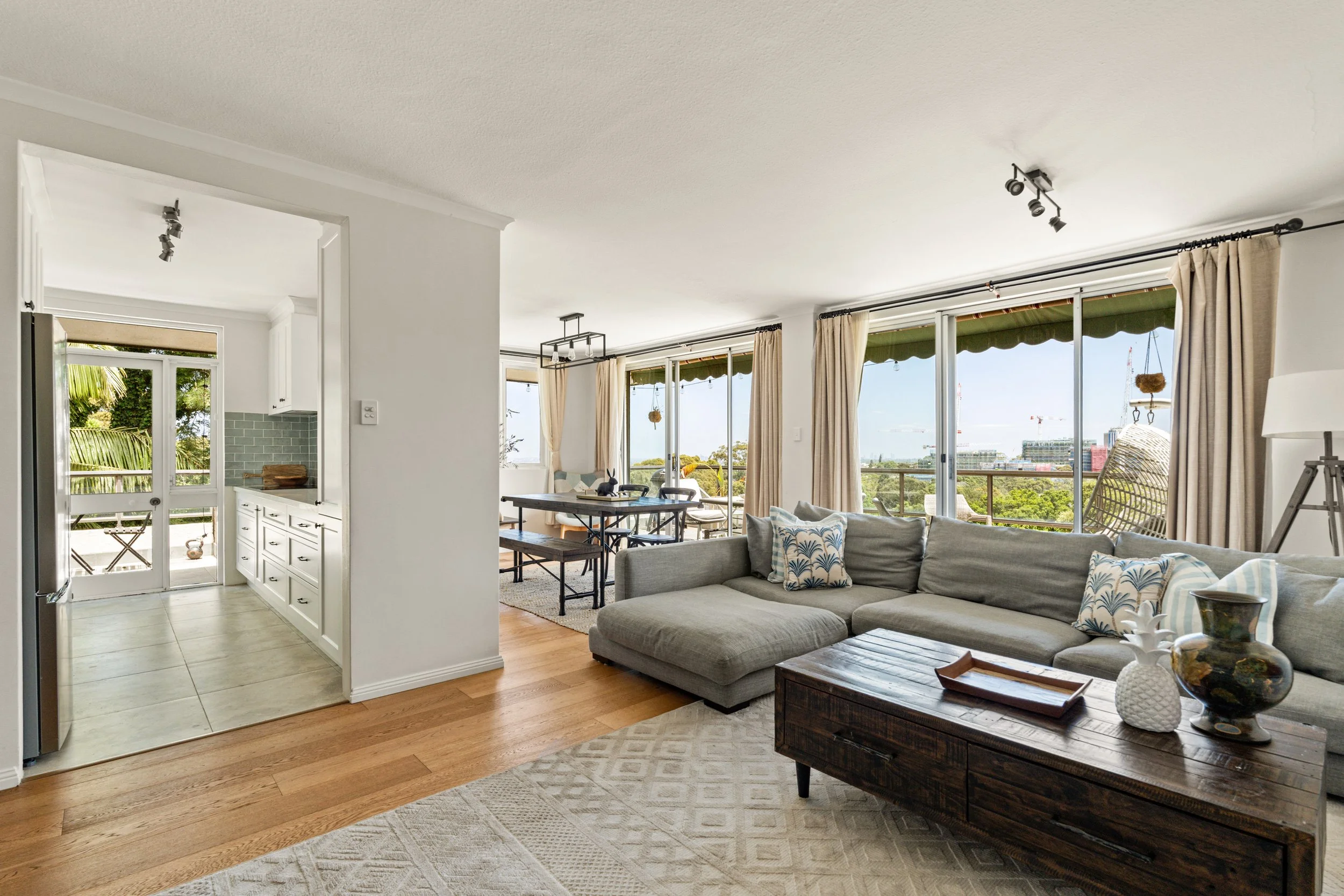 002. SYD017 Airbnb NEW.jpg