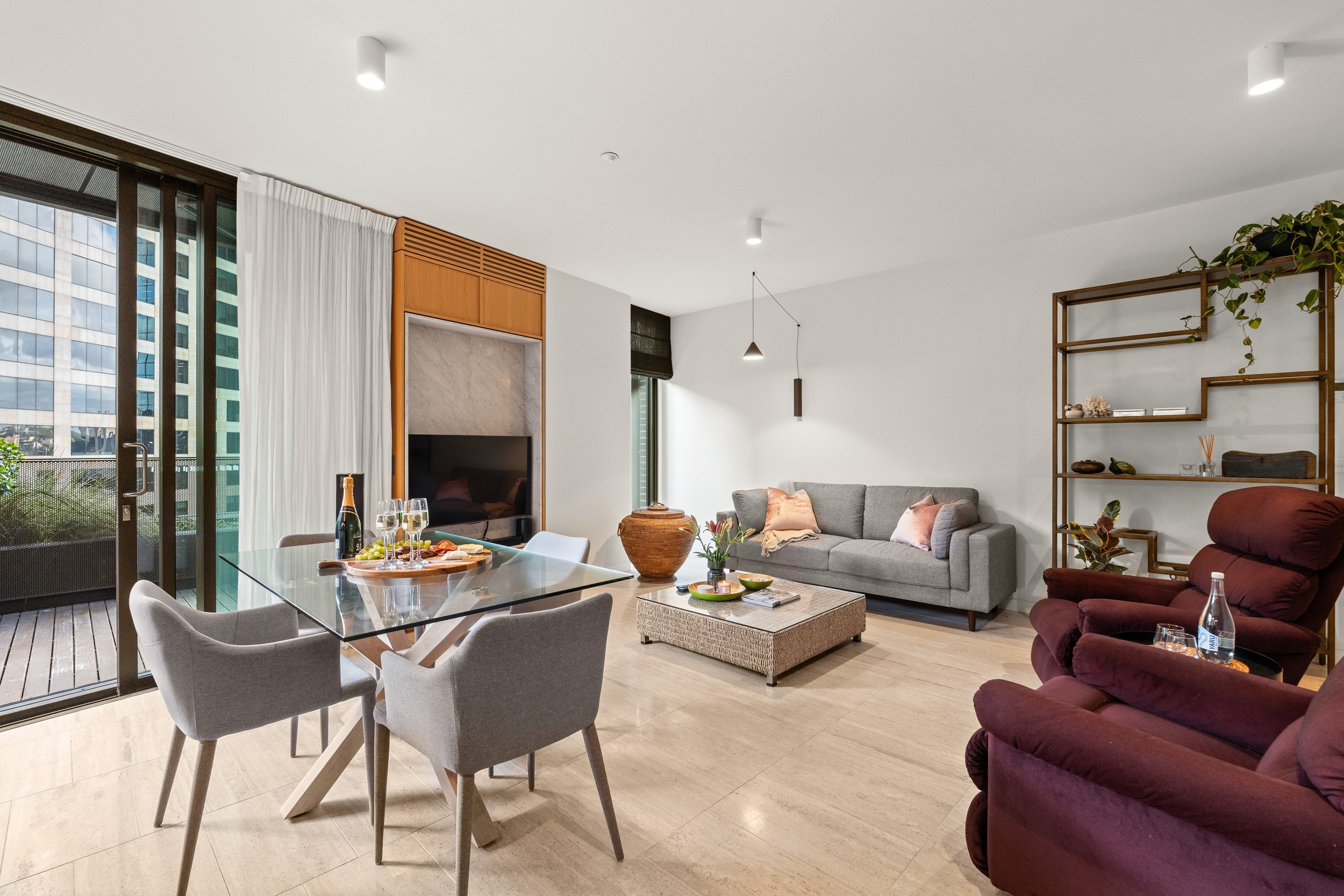 006. SYD054 Current Photography.jpg