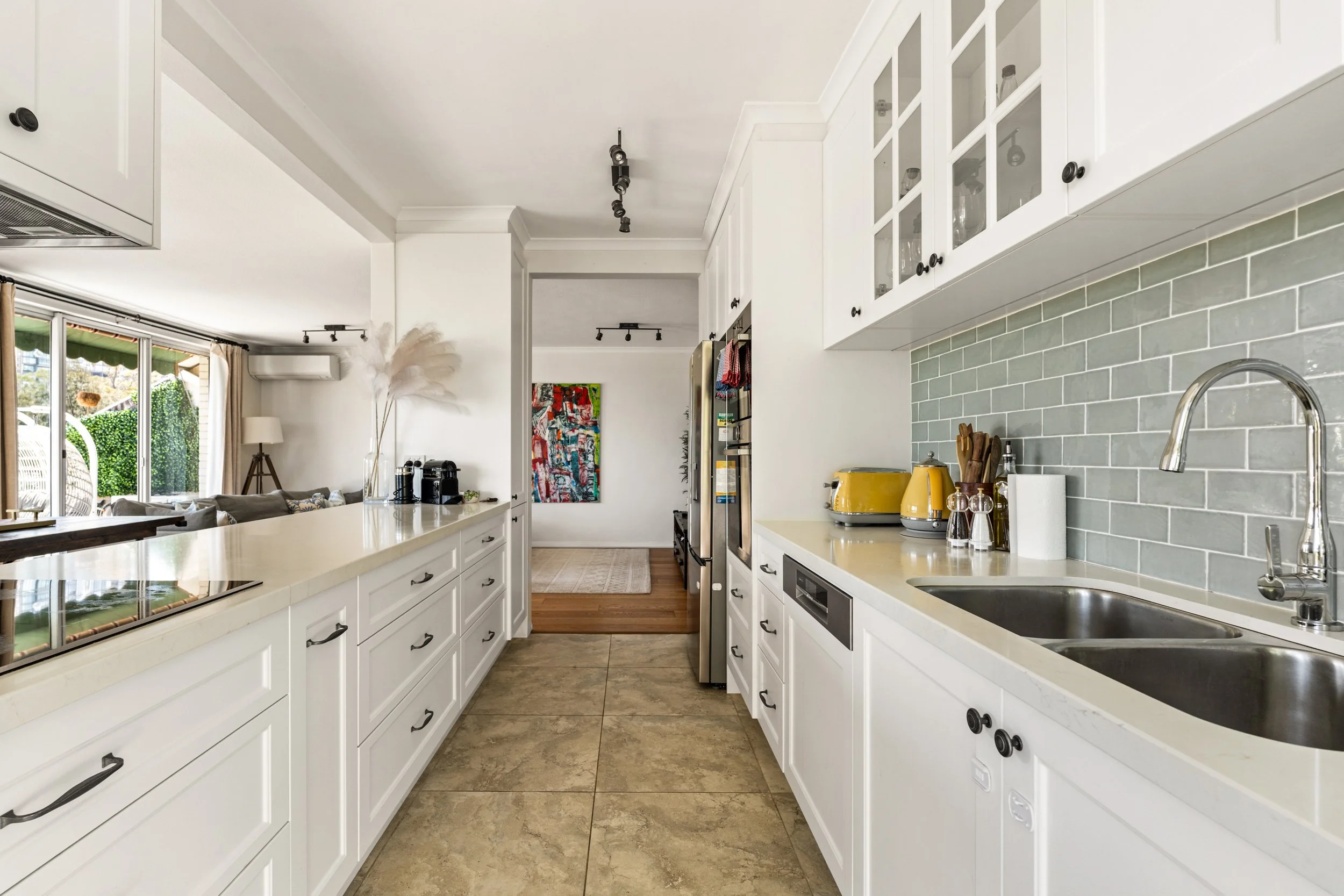 006. SYD017 Airbnb NEW.jpg