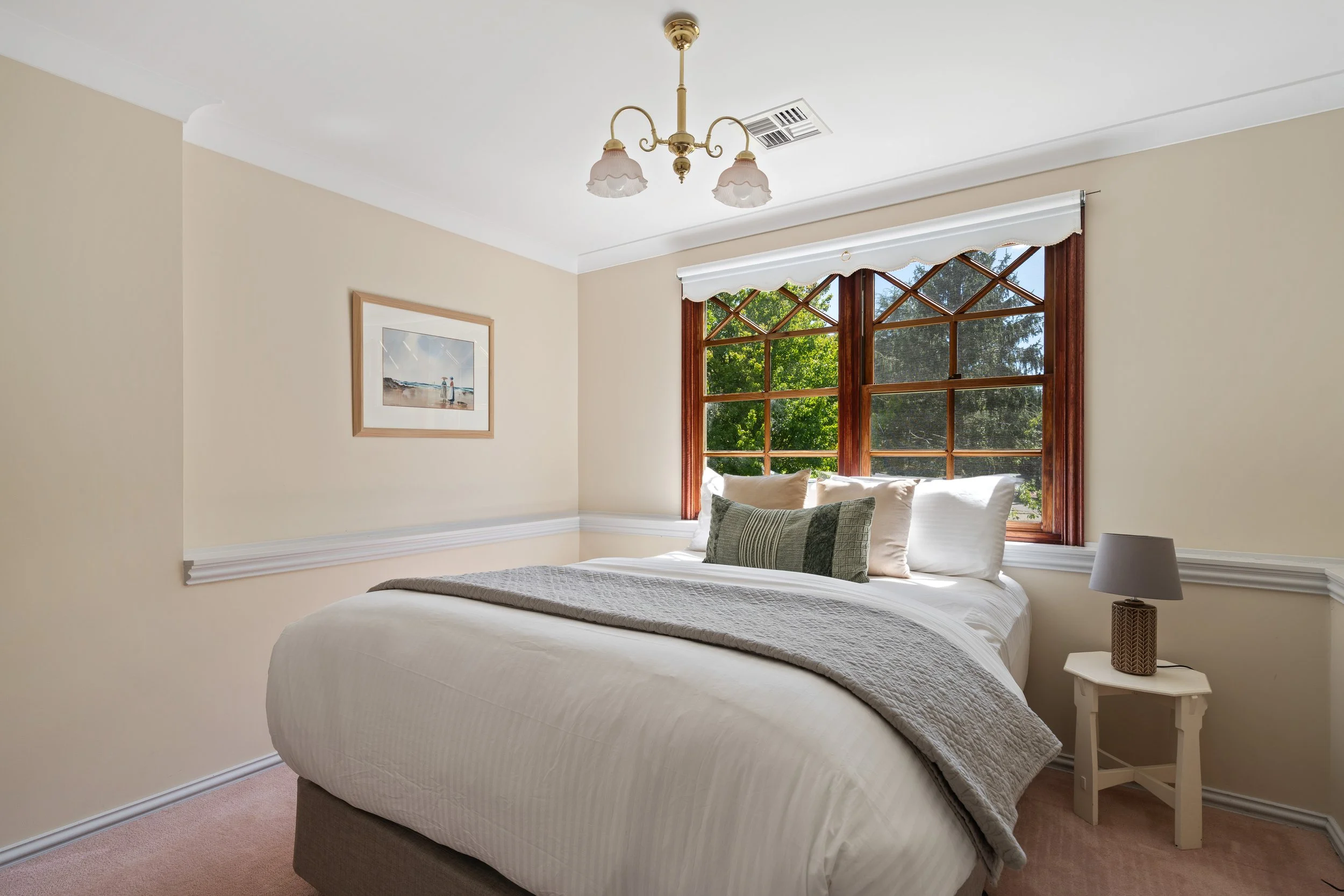 024. SHC030 Current Photography.jpg