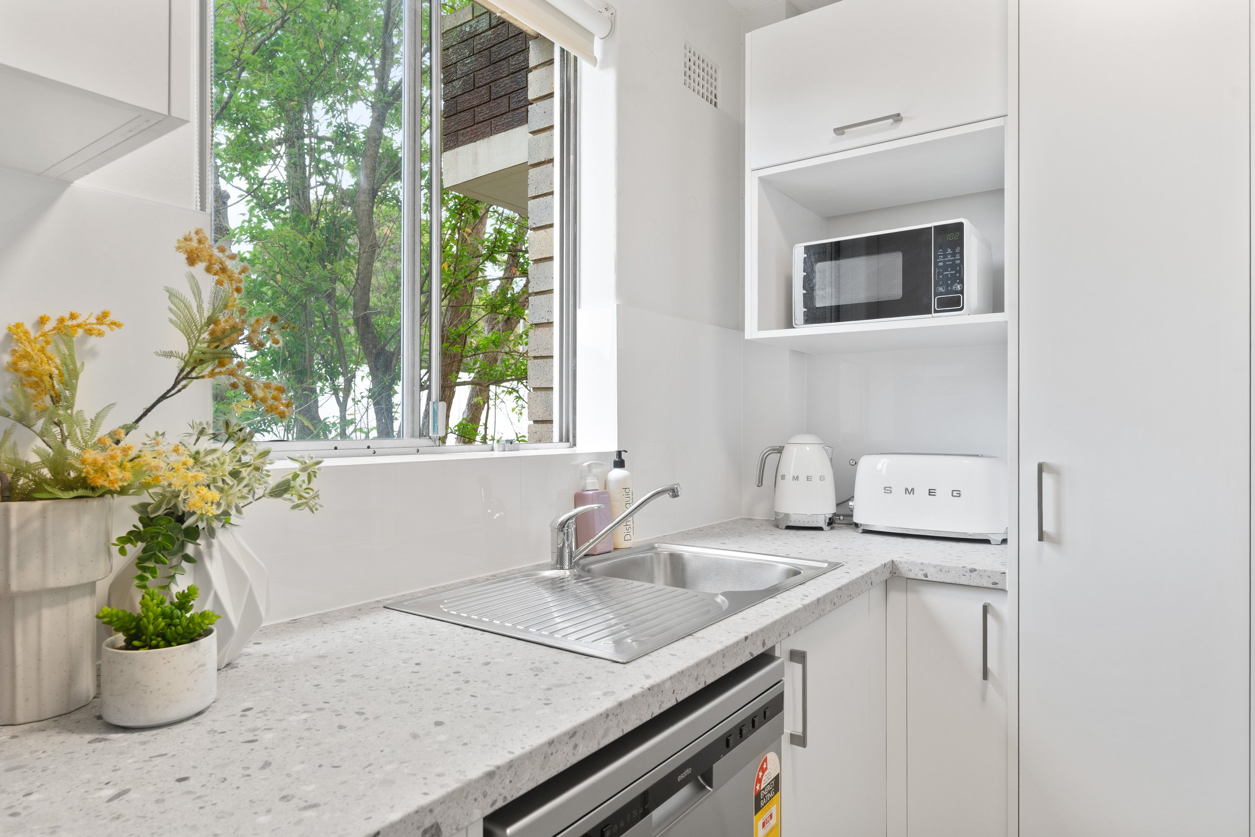 Crows Nest - 4-140 Ernest St-4.jpg