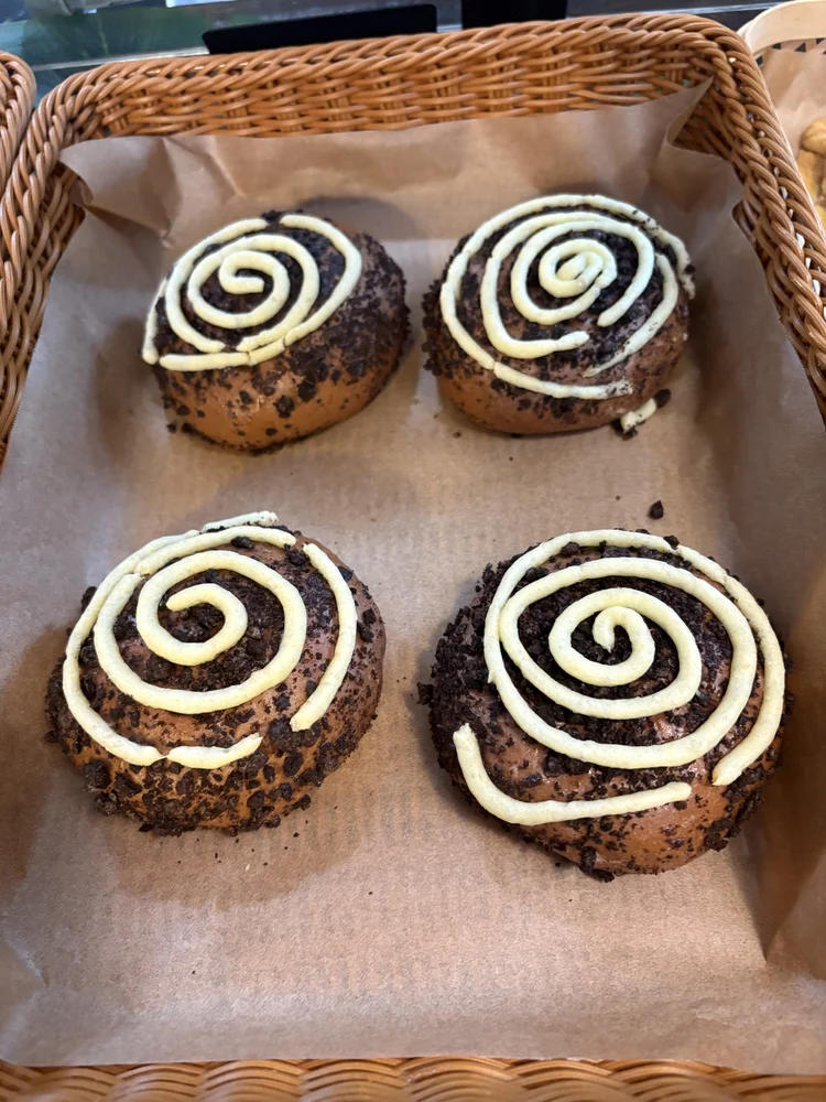 Photos — Mama T