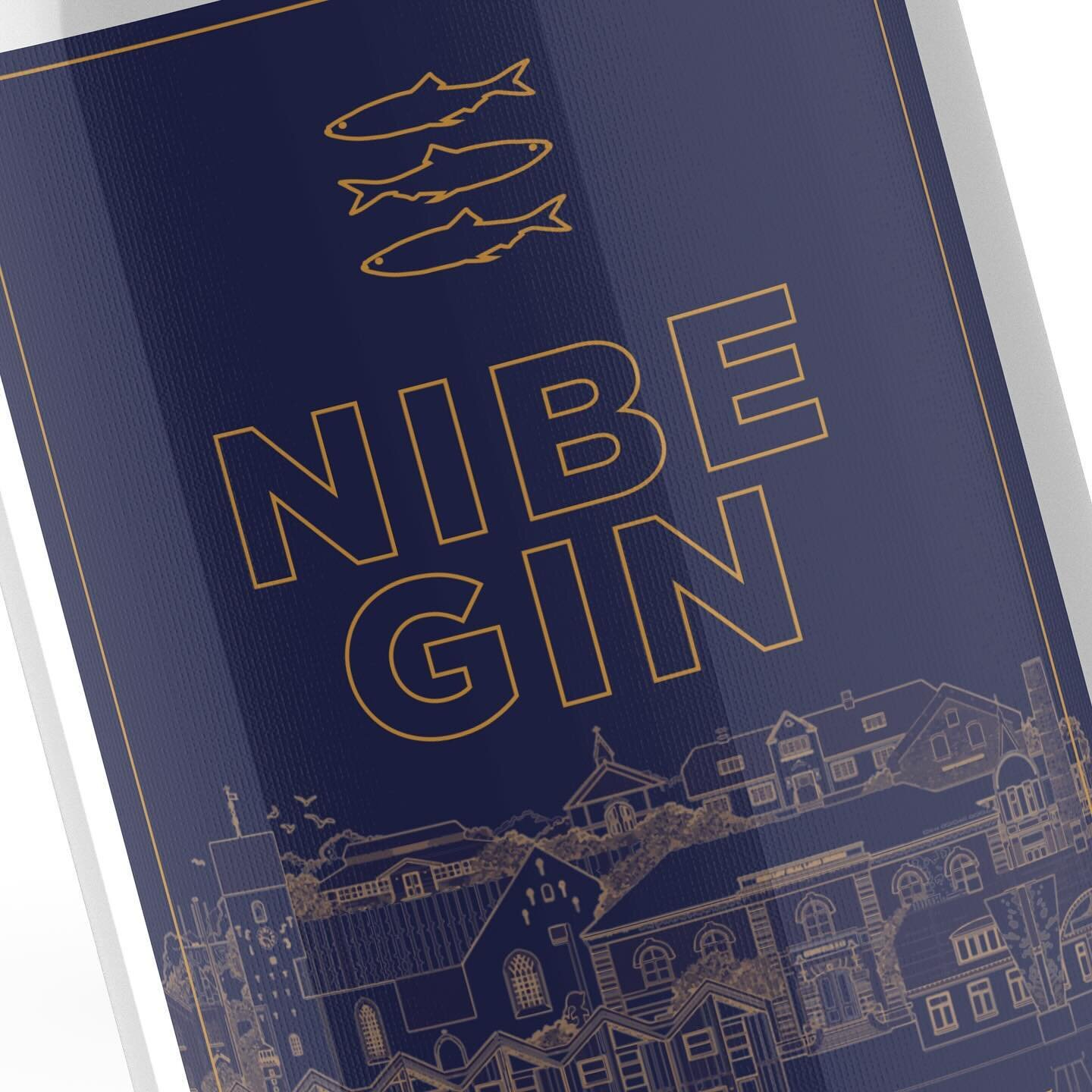 Design af label til hjembyens egen gin🍸😋
K&oslash;b den yderst smagfulde Nibe Gin hos @byfroberg