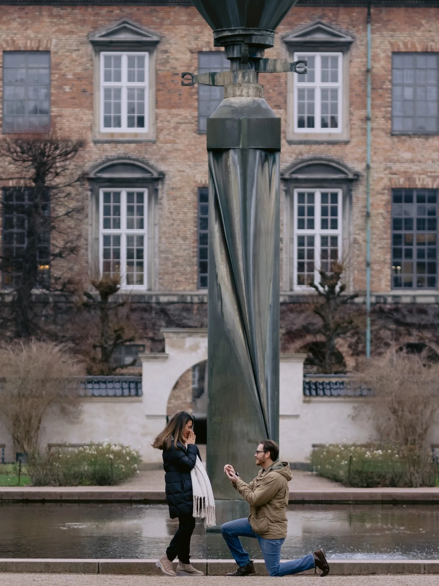Surprise proposal in Copenhagen, December ❄️💍🇩🇰

Early December in Copenhagen can look a little muted at first glance, and it is not always the most popular time to plan a proposal. But a Copenhagen proposal can feel just as warm, full of energy, 