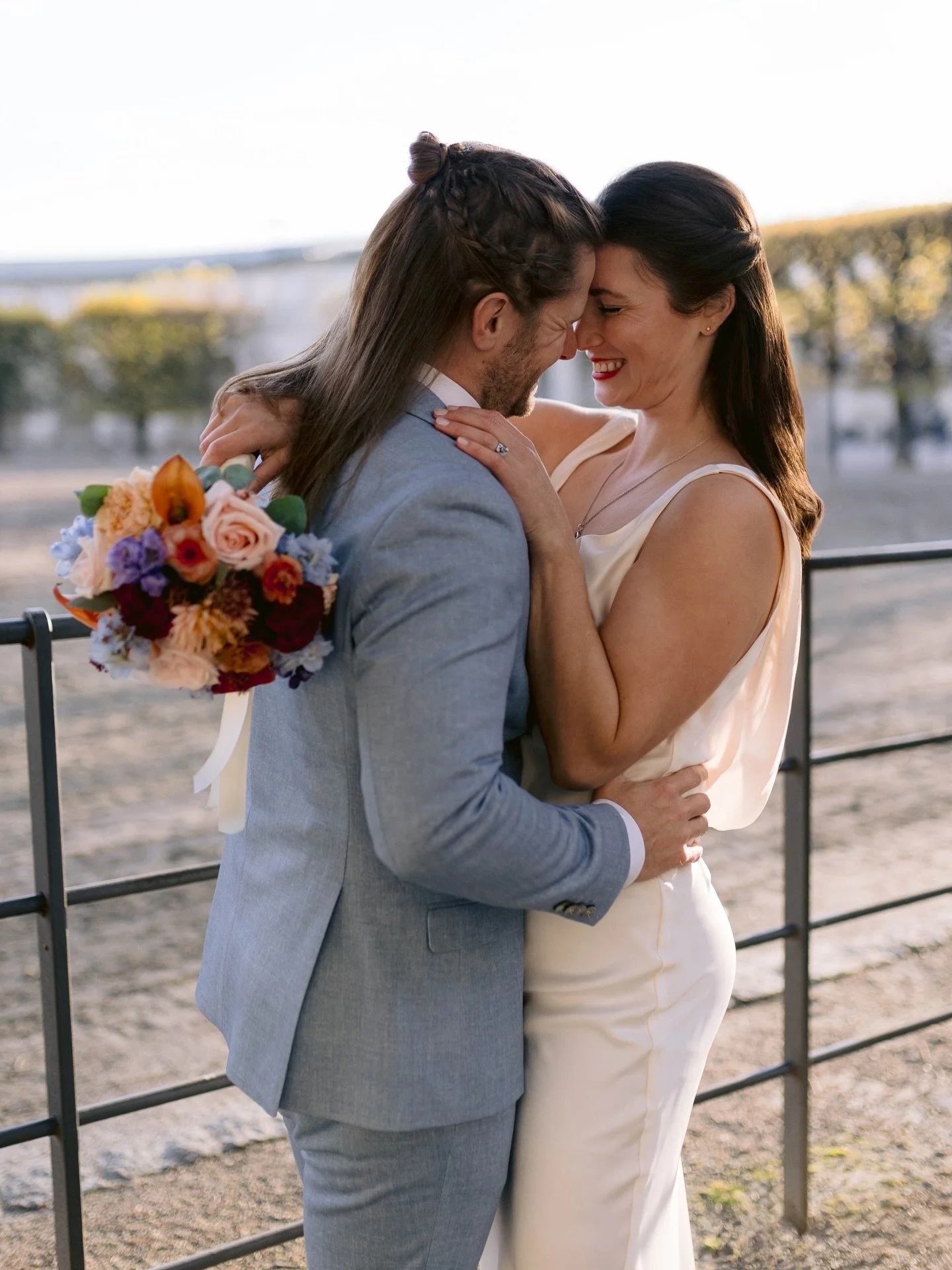 Wedding in Denmark with H + J 🍂💍

These two had their intimate private Copenhagen wedding at City Hall, and it was such a meaningful day to photograph. Before the ceremony, we started their Copenhagen wedding photoshoot at the Marble Bridge (Marmor