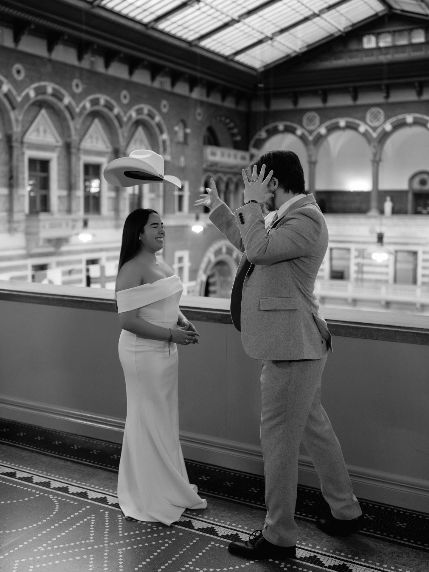 Copenhagen City Hall Wedding Photoshoot with a touch of magic elements ❤️

When Z + V traveled from Ireland for an intimate elopement, we made the most of Copenhagen City Hall's stunning interiors. And, with Zac being a professional magician, we spri