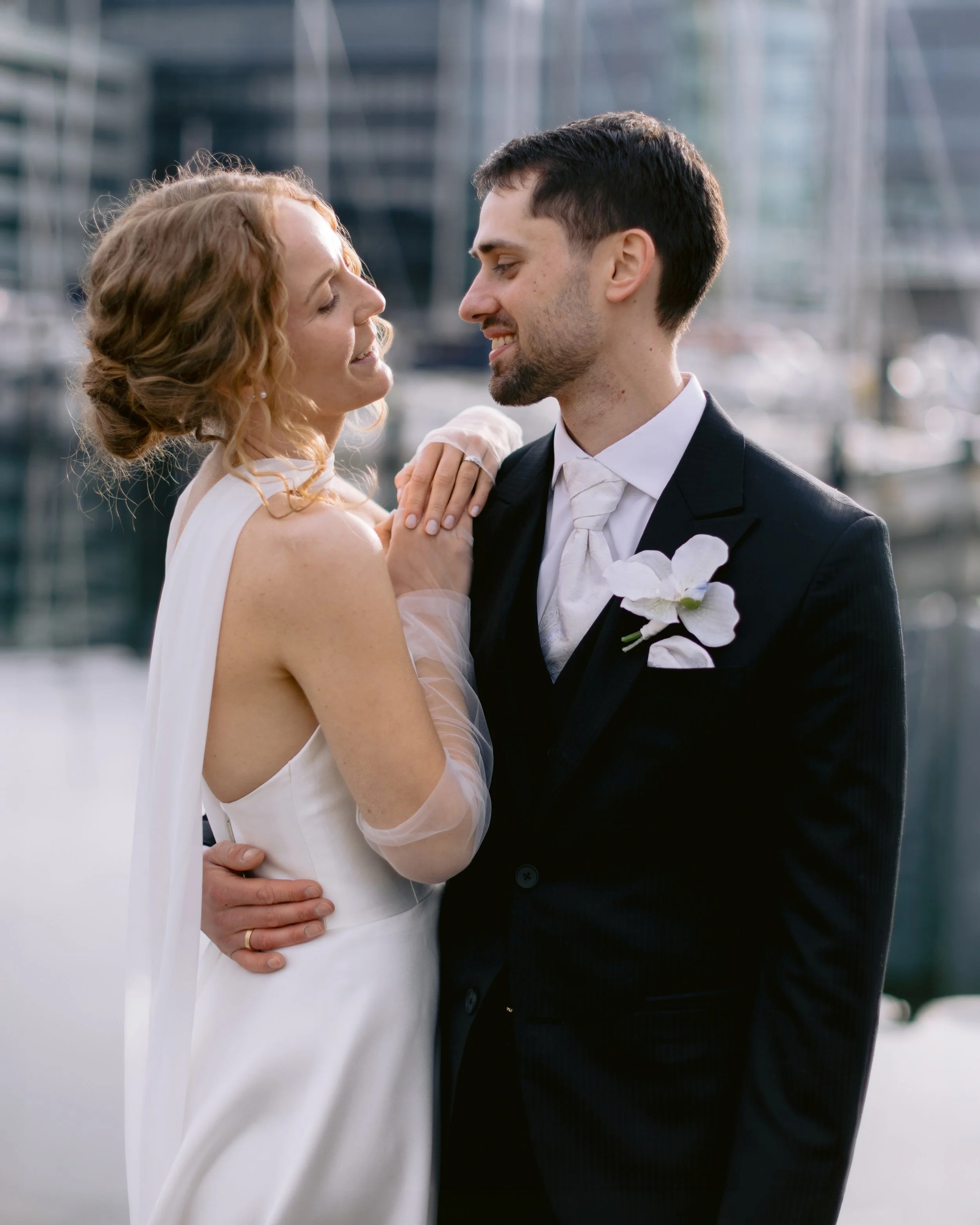 A Nordhavn (Copenhagen) Wedding w/ J + S💍✨

Janina and Sebastian got married in Nordhavn, Copenhagen right by the water and the boats, with a lovely mix of Danish and international guests around them. The morning was pretty rainy, and if you are pla