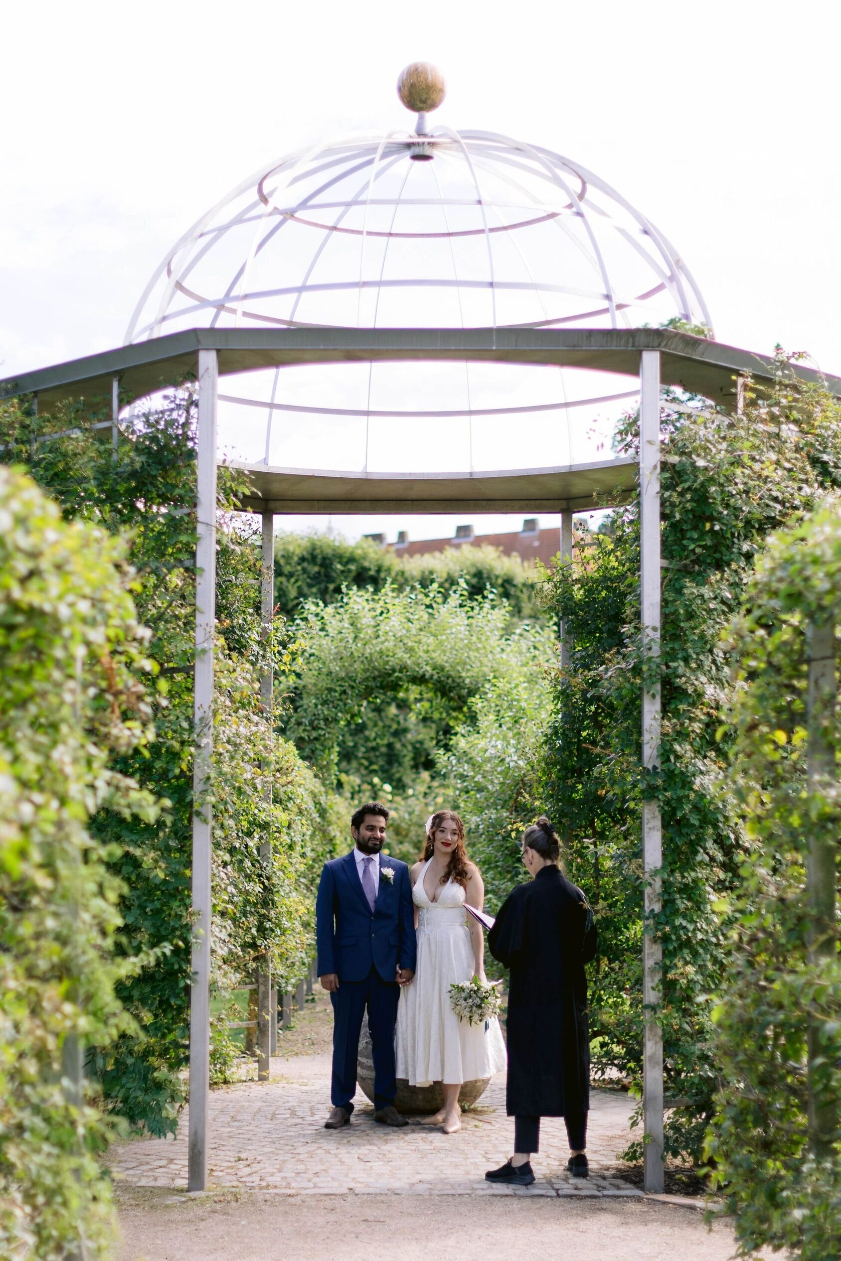 Elopement in King’s Garden, Copenhagen / Molly + Arun