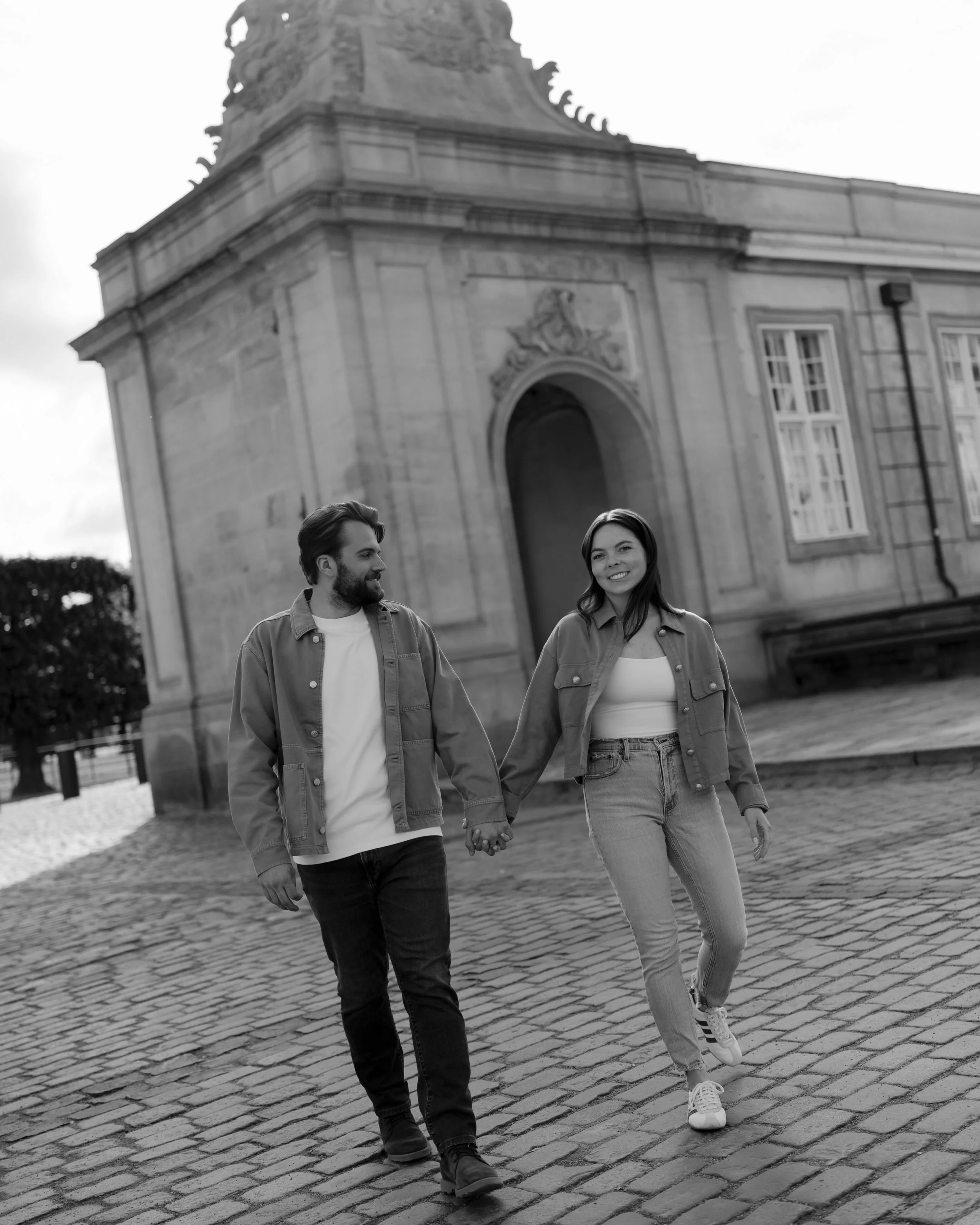 Engagement in Copenhagen 🤍

This lovely couple originally planned to get engaged in Drag&oslash;r, but since they weren&rsquo;t looking for photos during the proposal itself, we decided to meet afterwards for a relaxed engagement session in Copenhag