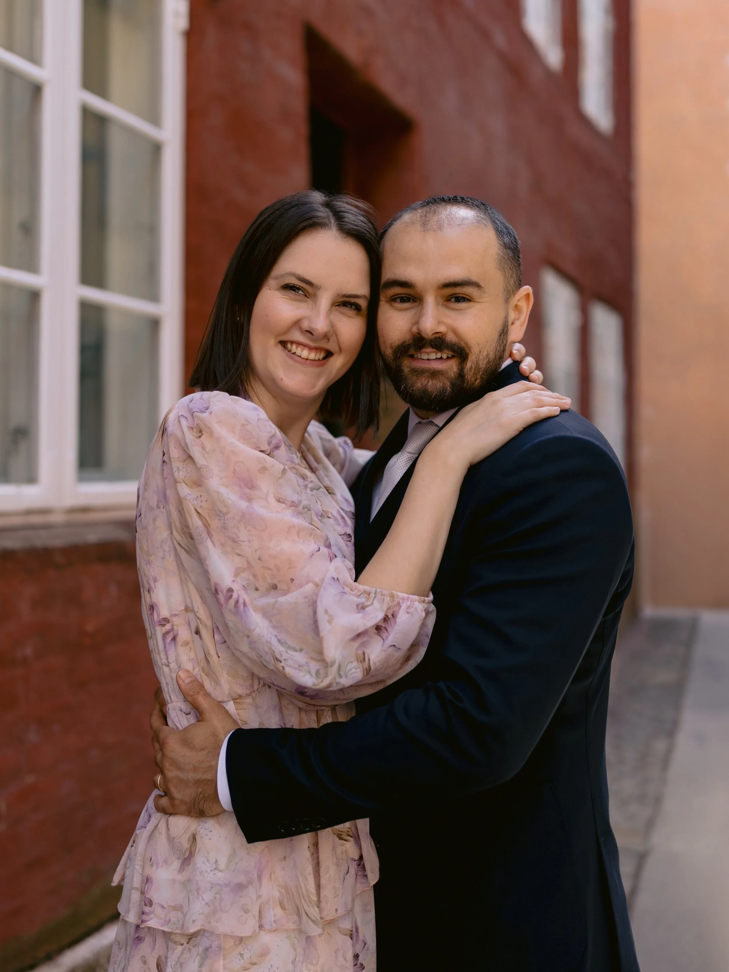 They got married in Copenhagen, caught the last afternoon sun, and flew home the same evening. 🤍

Adina + Vlad came to Copenhagen from Luxembourg for their civil ceremony, turning their wedding day into a little city escape at the same time.

We met