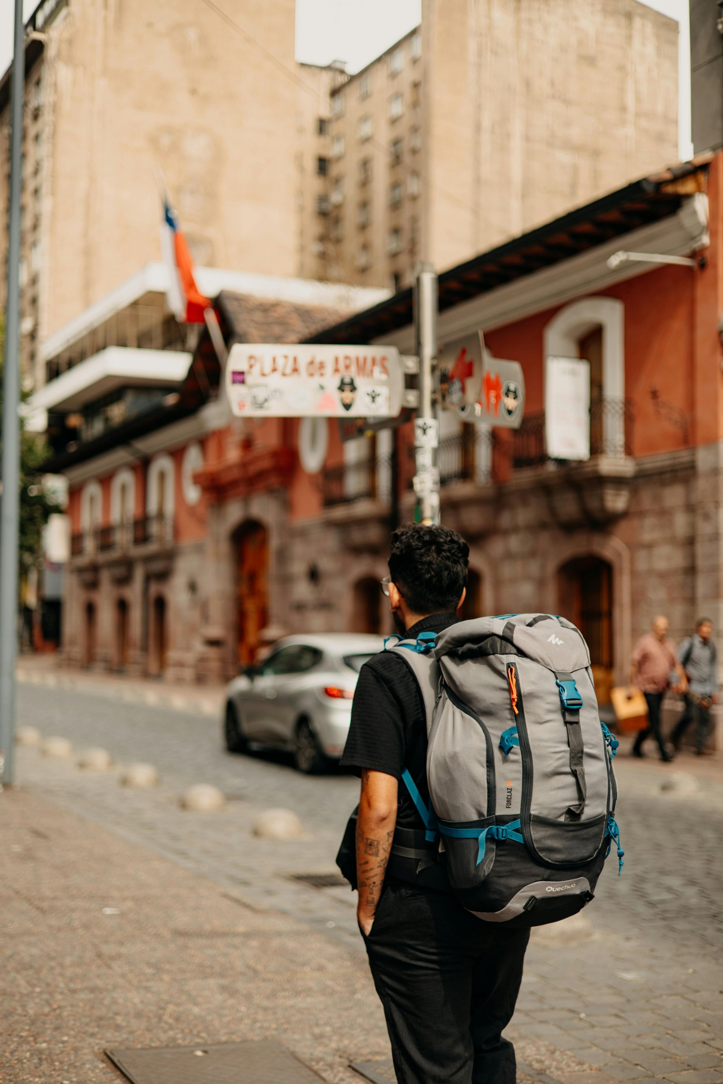 How to Choose an Online Therapist When You Live or Work Internationally